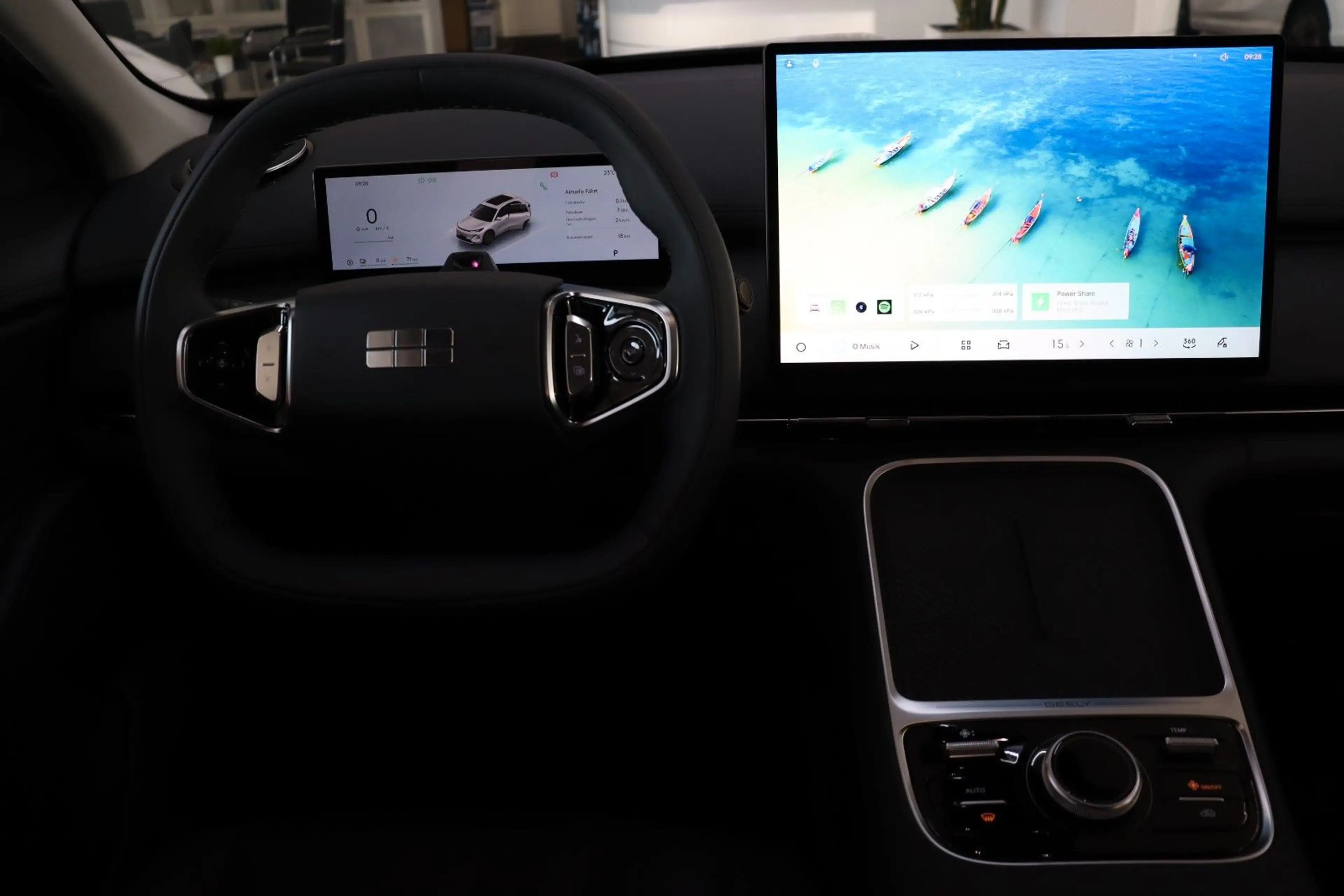 Geely Starray EM-i PRO 1.5 PHEV ACC 360° Leder AKTION — photo 11