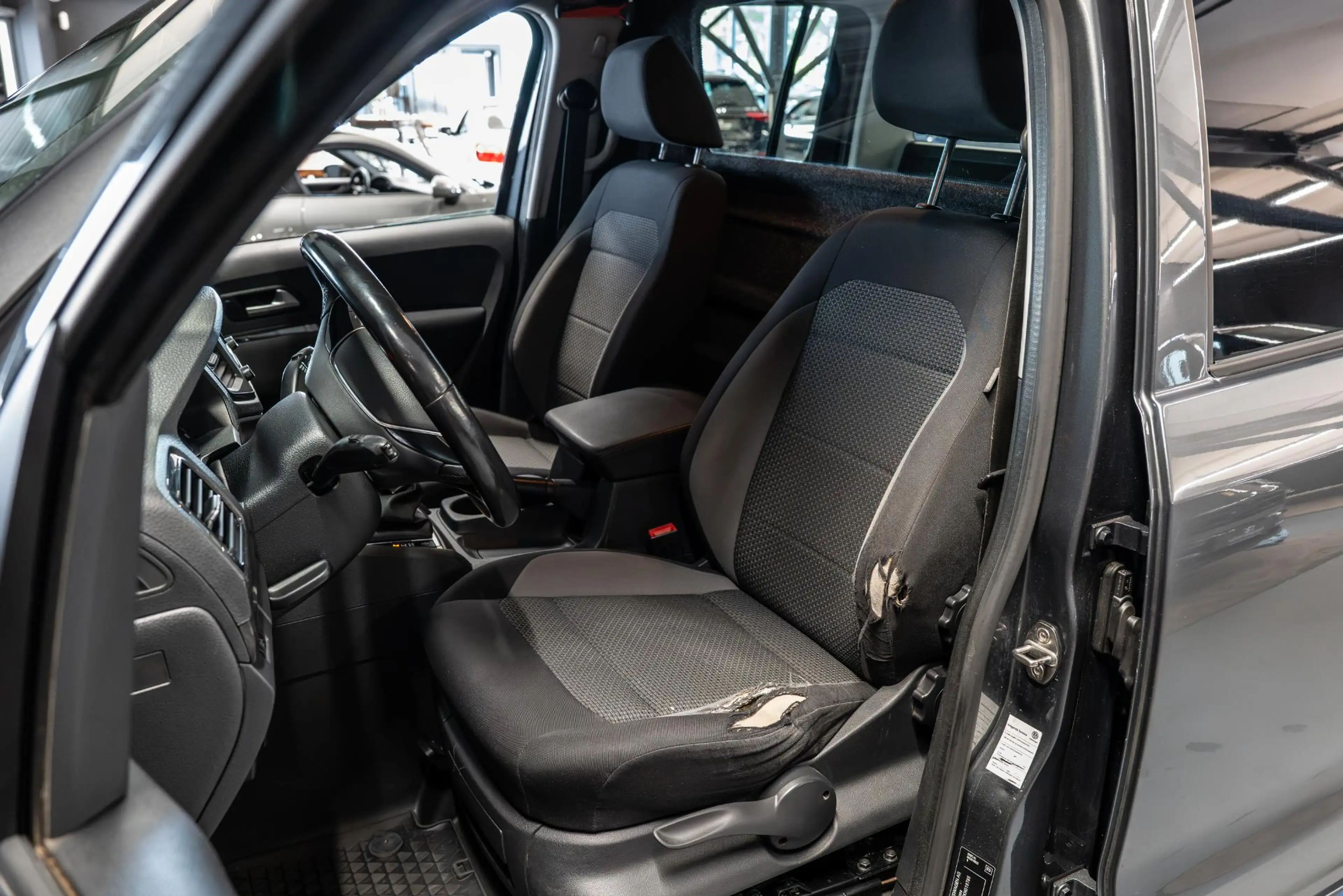 Volkswagen Amarok 3.0 TDI Plus Cab Comfortline Dealer Onderhouden | — photo 2