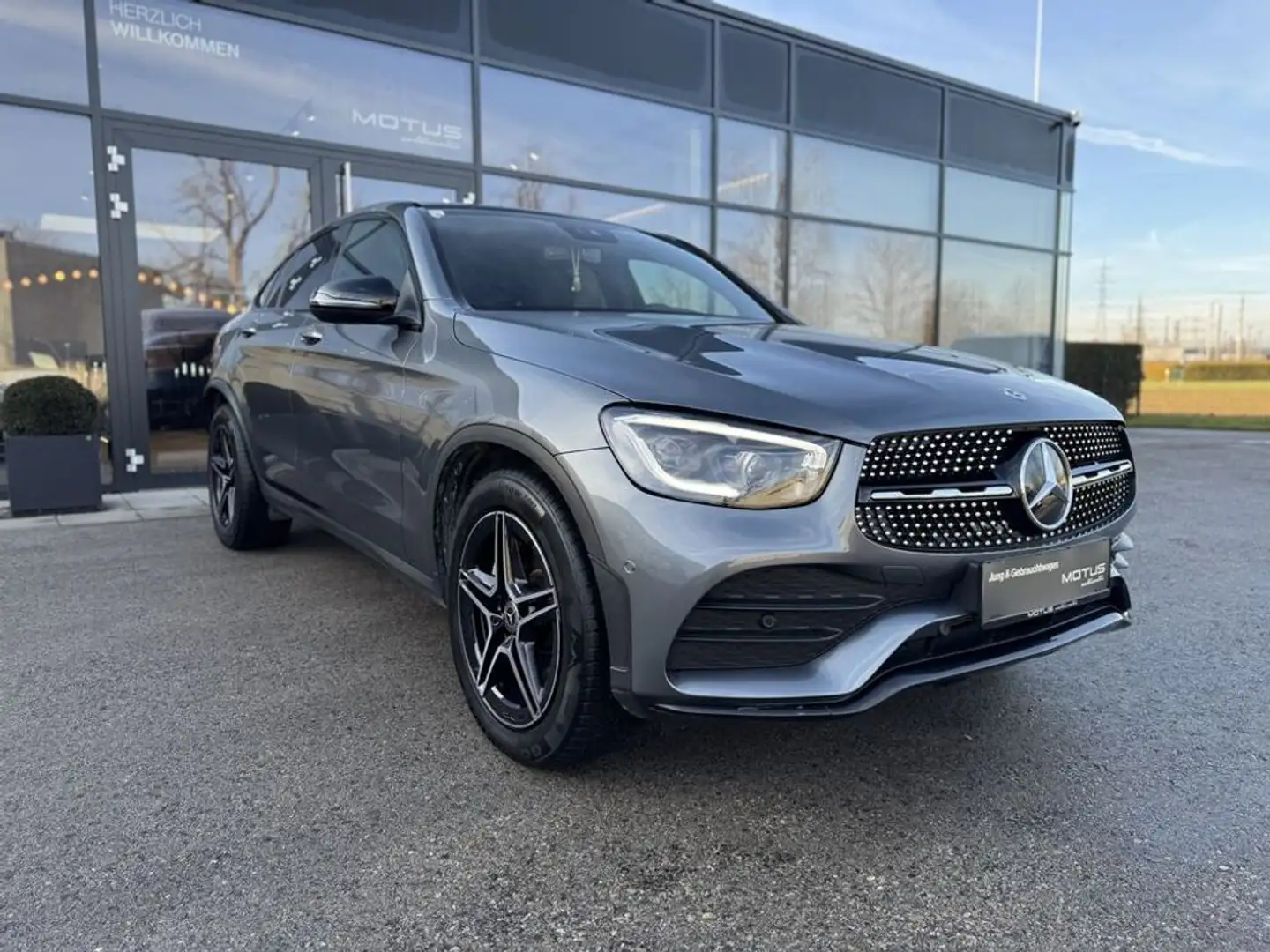 Mercedes-Benz GLC 200 Coupé 4MATIC Aut. Gris - 1