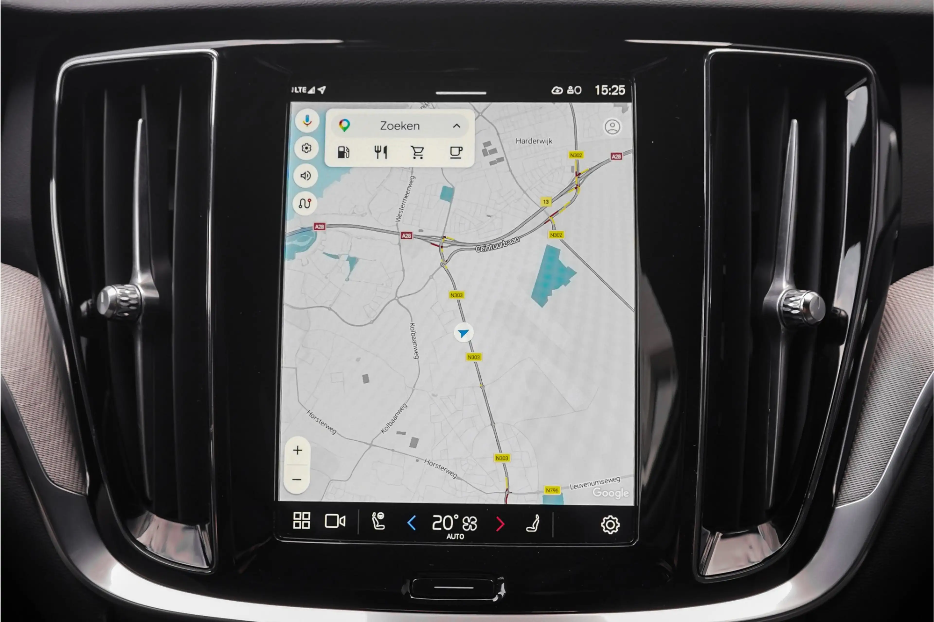 Volvo V60 Cross Country 2.0 B5 AWD Plus Camera Stuur & Stoelverw H/K Memor — photo 25