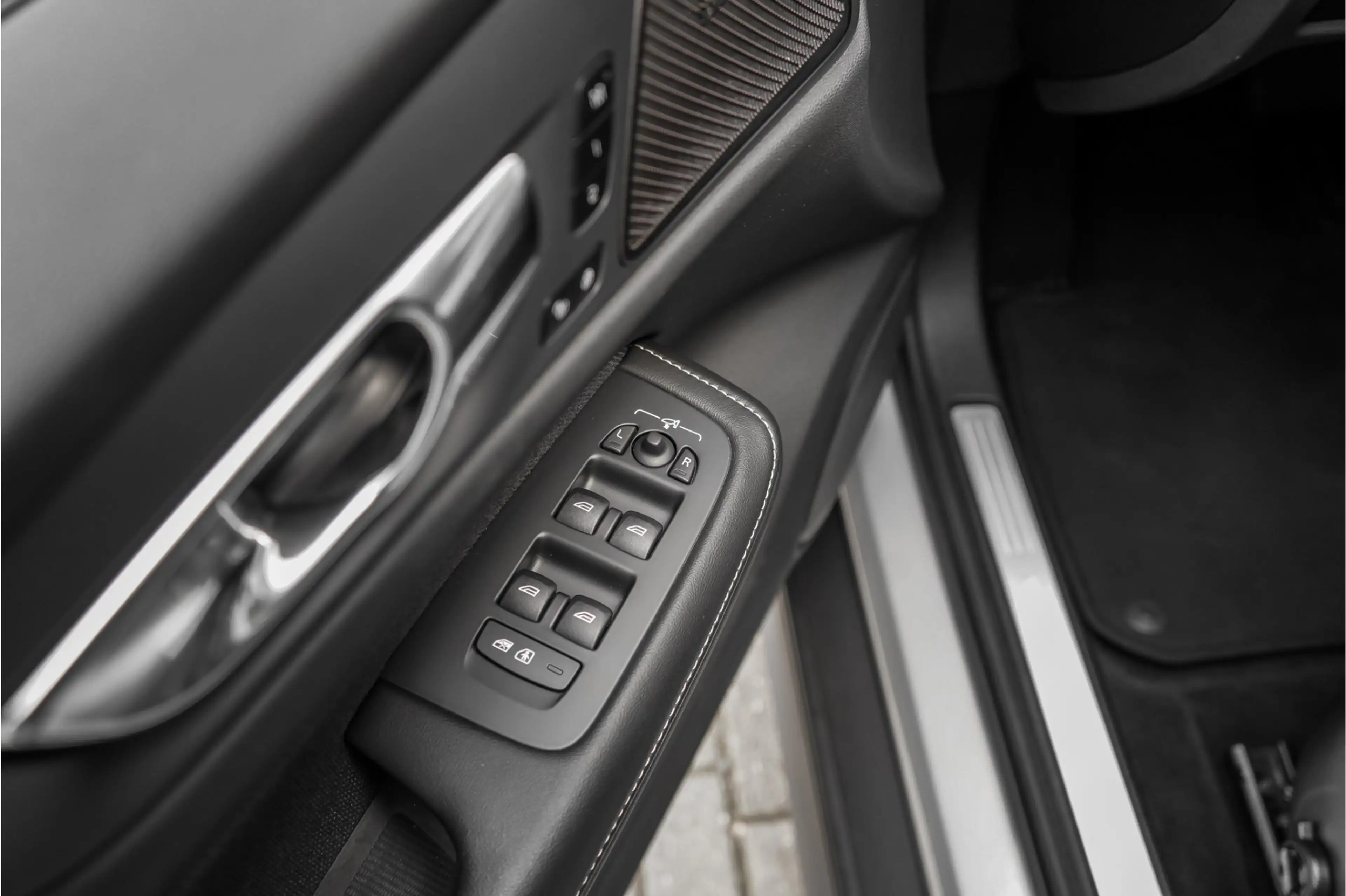 Volvo V60 Cross Country 2.0 B5 AWD Plus Camera Stuur & Stoelverw H/K Memor — photo 44