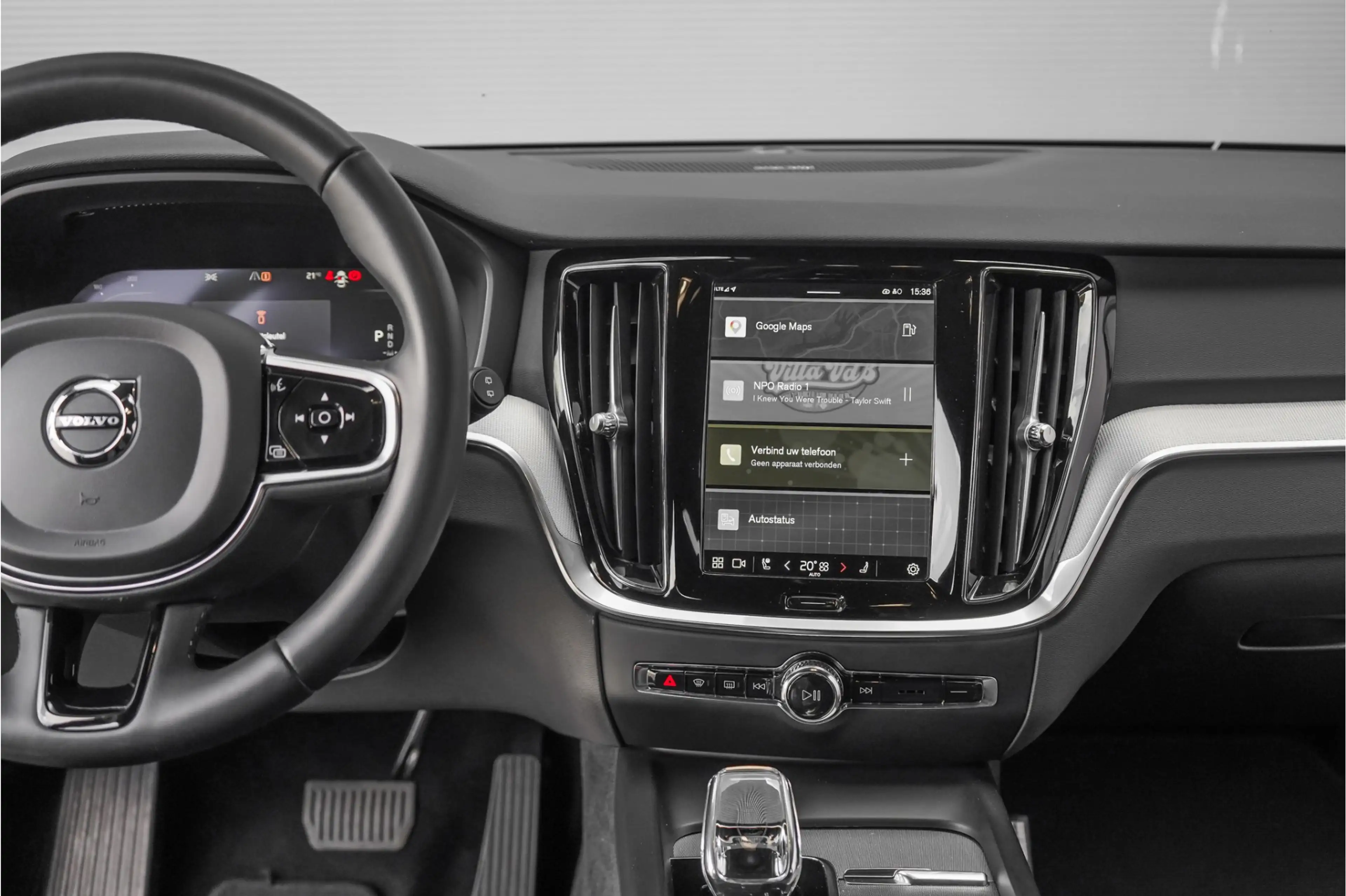 Volvo V60 Cross Country 2.0 B5 AWD Plus Camera Stuur & Stoelverw H/K Memor — photo 22
