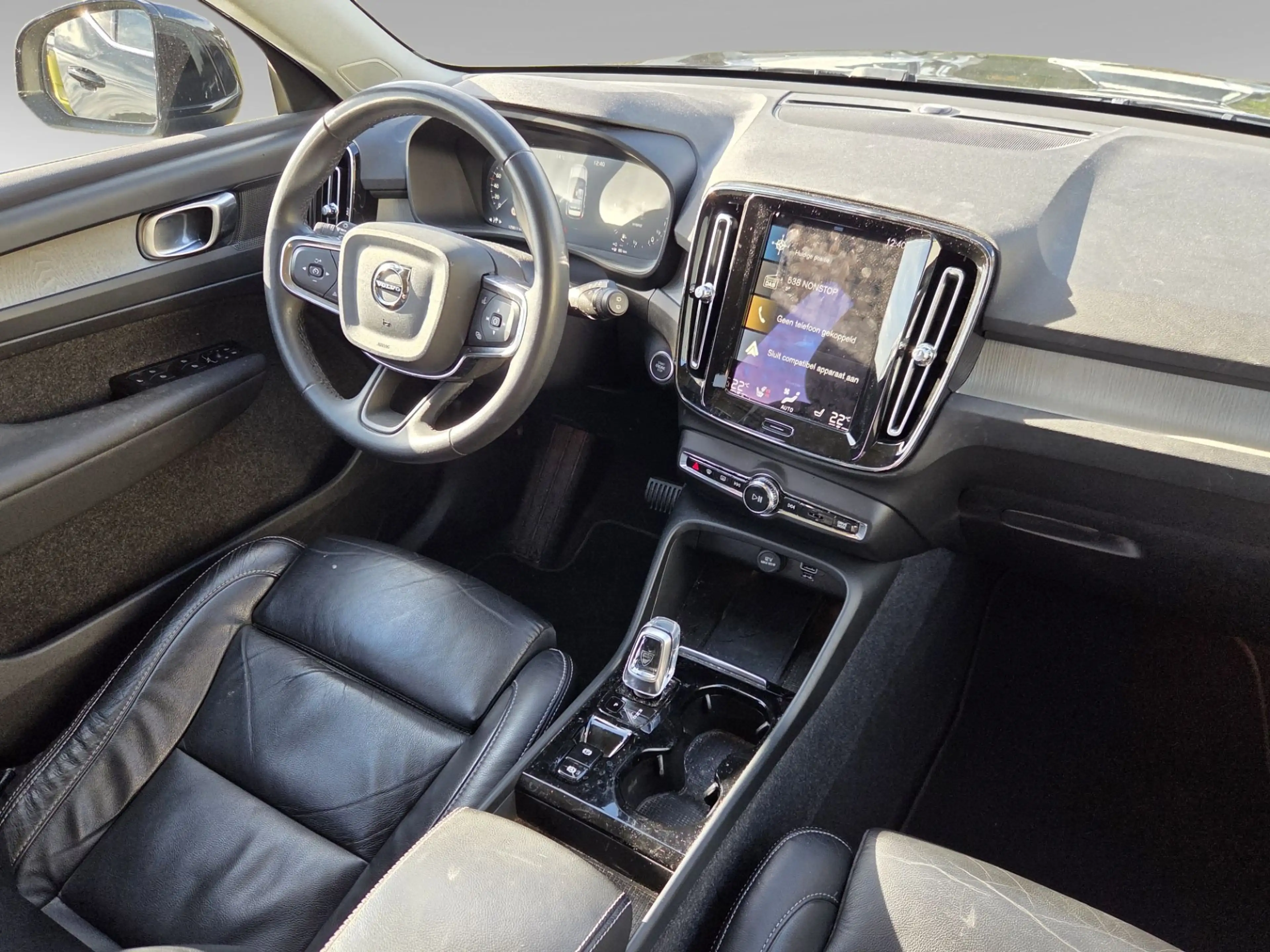 Volvo XC40 1.5 T4 Recharge Inscription | SOH 98% | Trekhaak | — photo 4