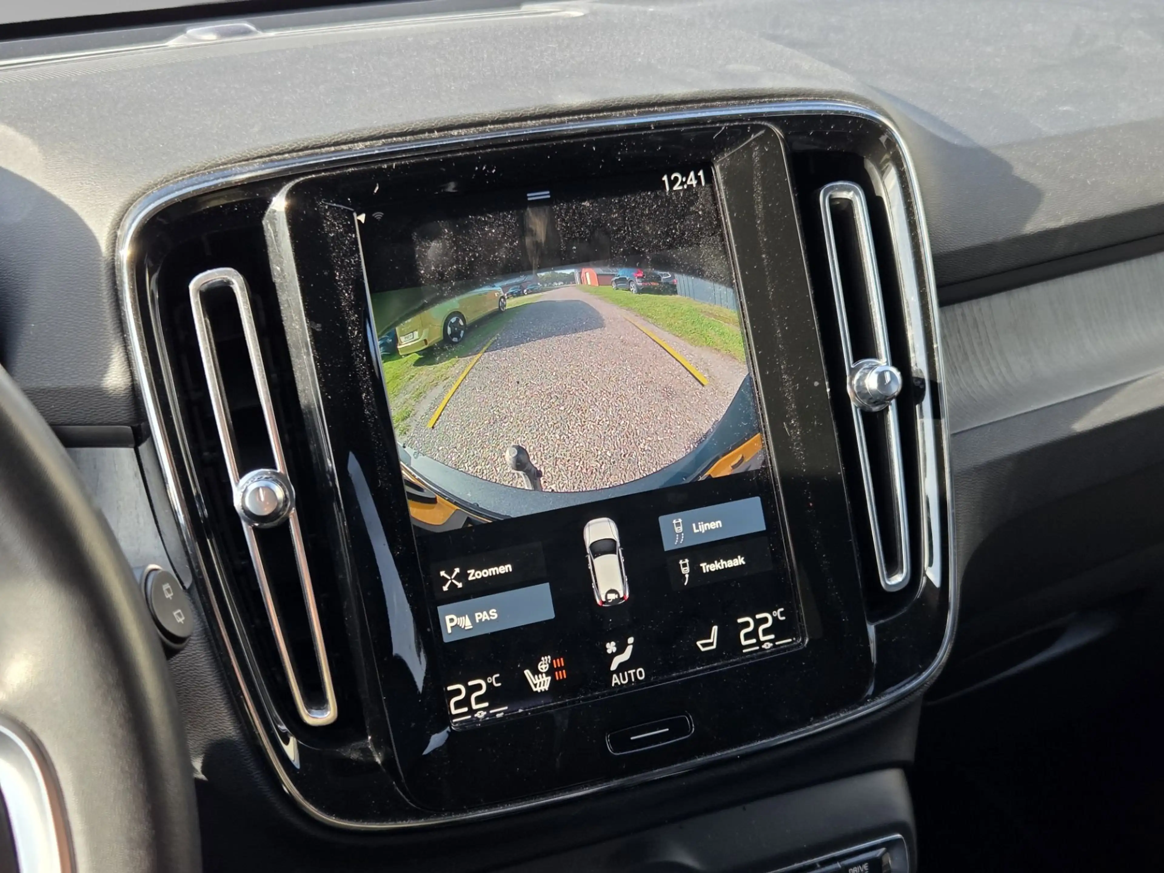 Volvo XC40 1.5 T4 Recharge Inscription | SOH 98% | Trekhaak | — photo 11