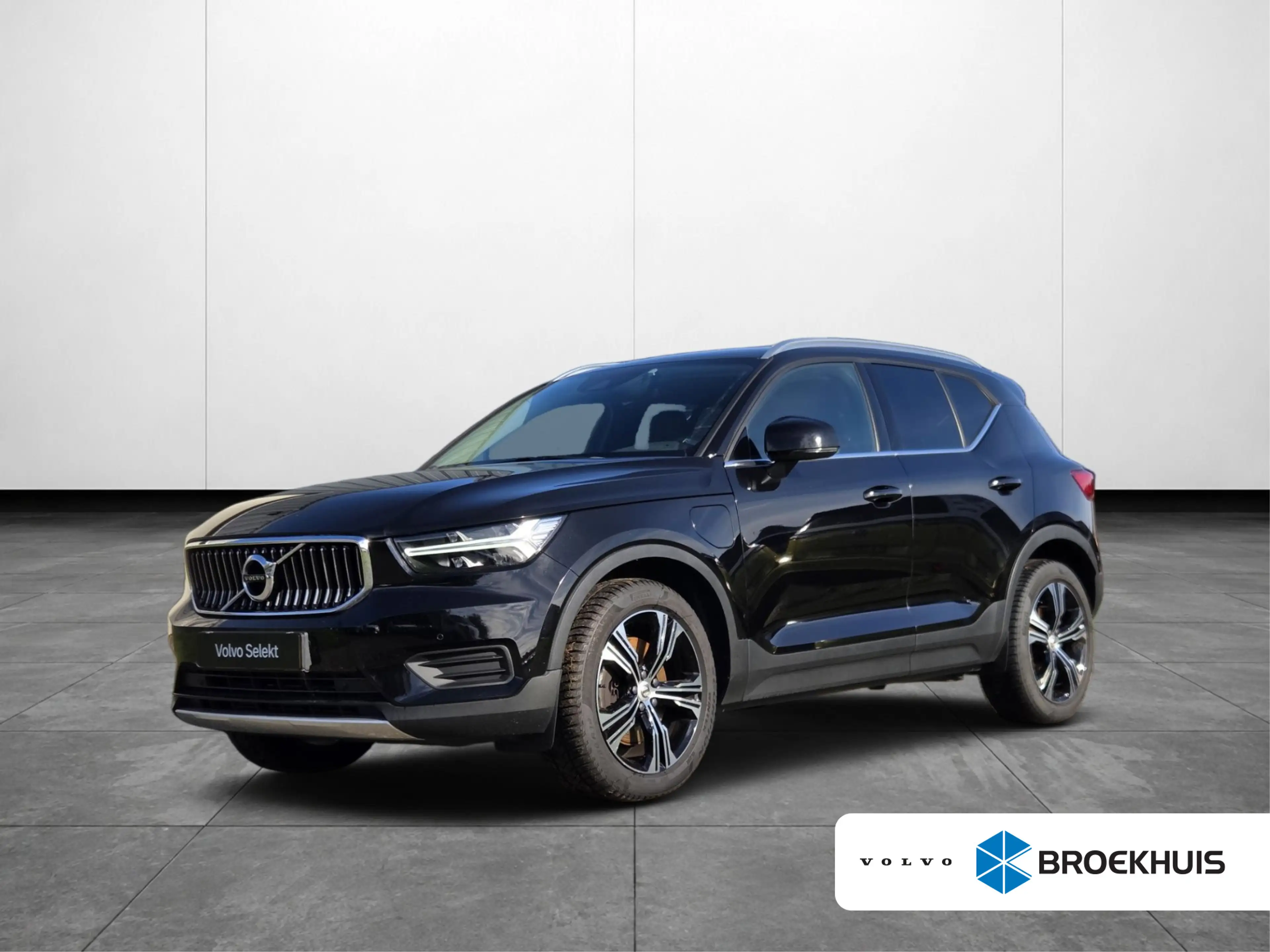 Volvo XC40 1.5 T4 Recharge Inscription | SOH 98% | Trekhaak |