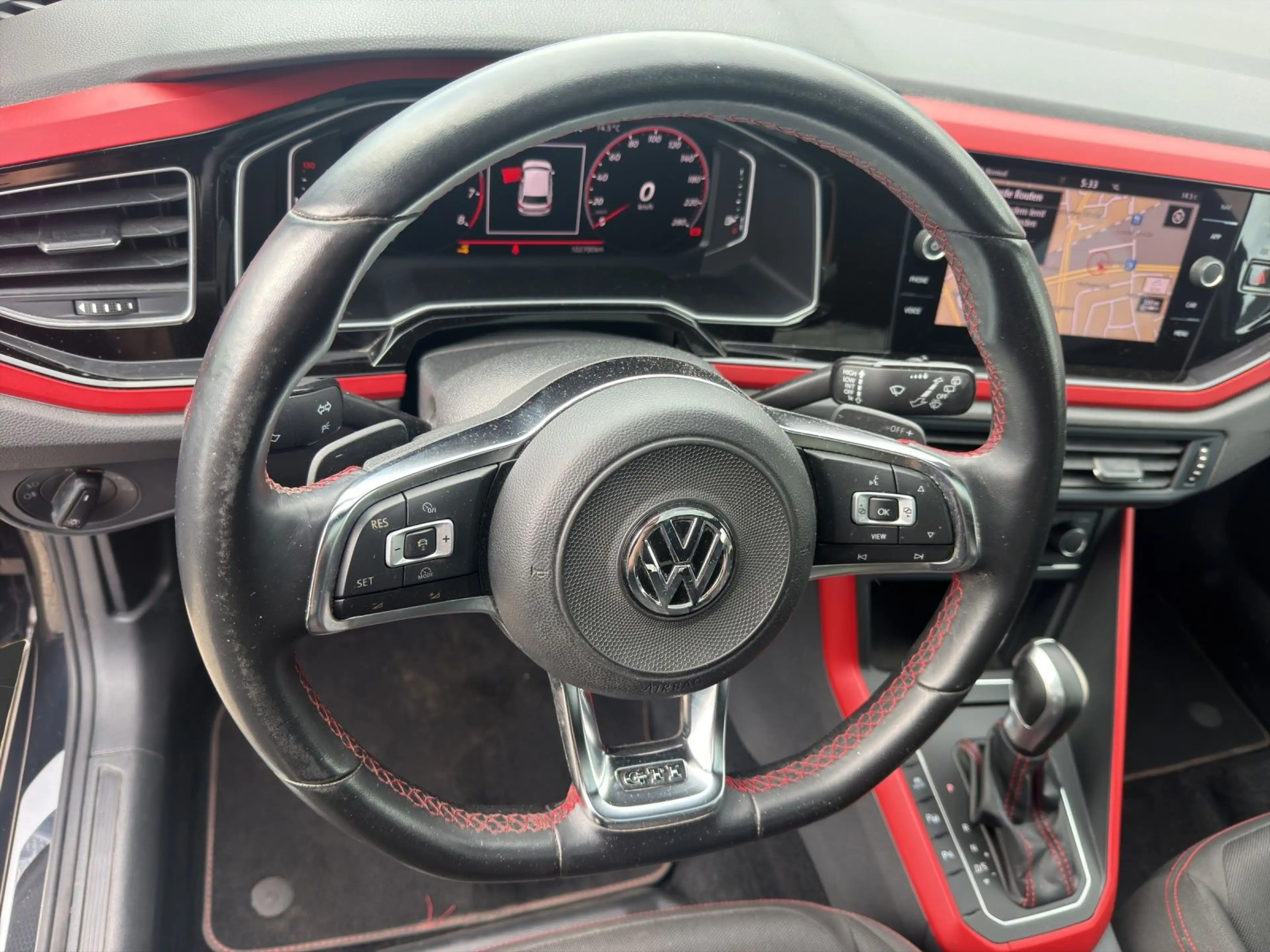 Volkswagen Polo GTI PANO LM18 KAMERA BEATS — photo 9