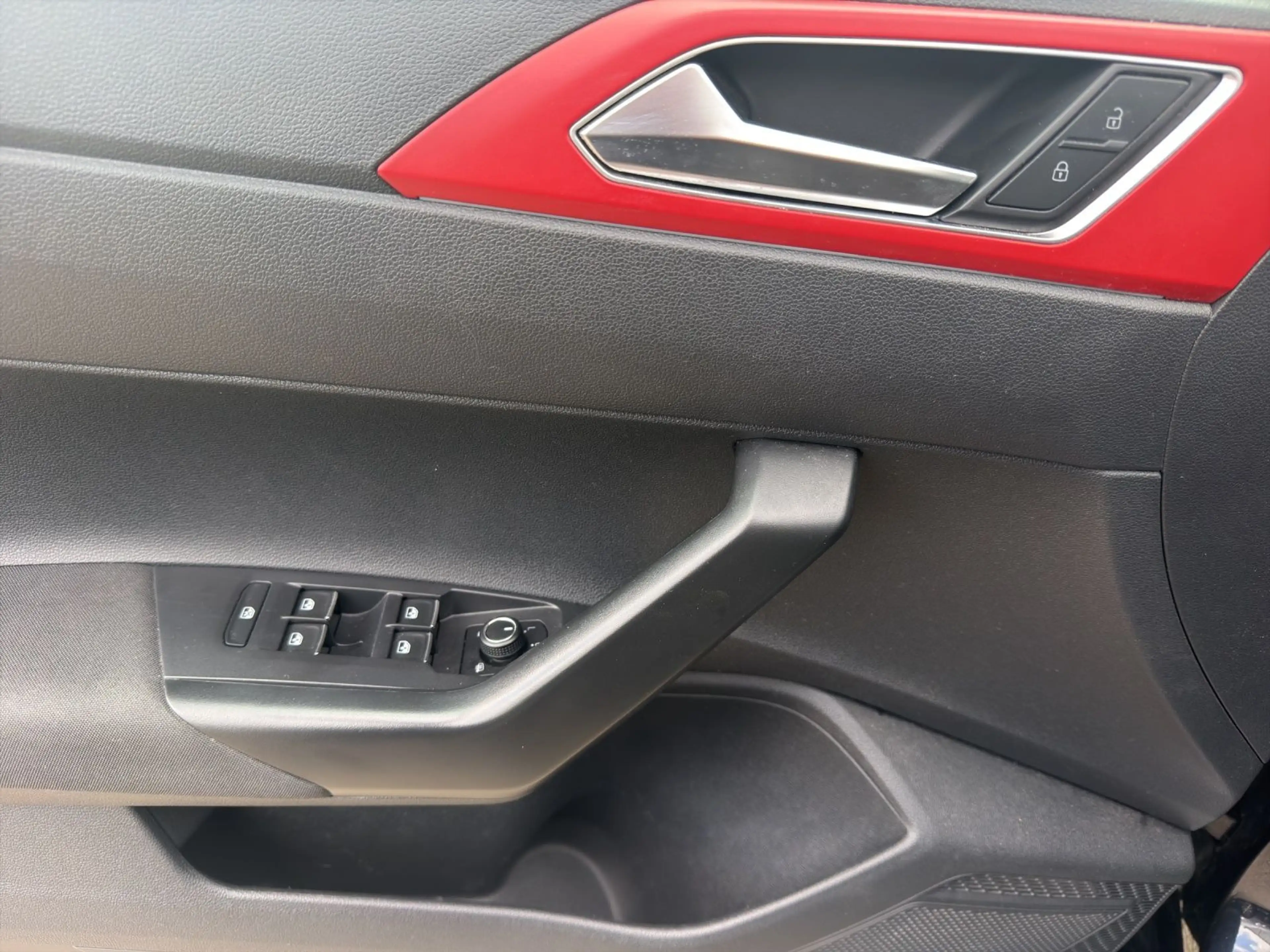 Volkswagen Polo GTI PANO LM18 KAMERA BEATS — photo 8