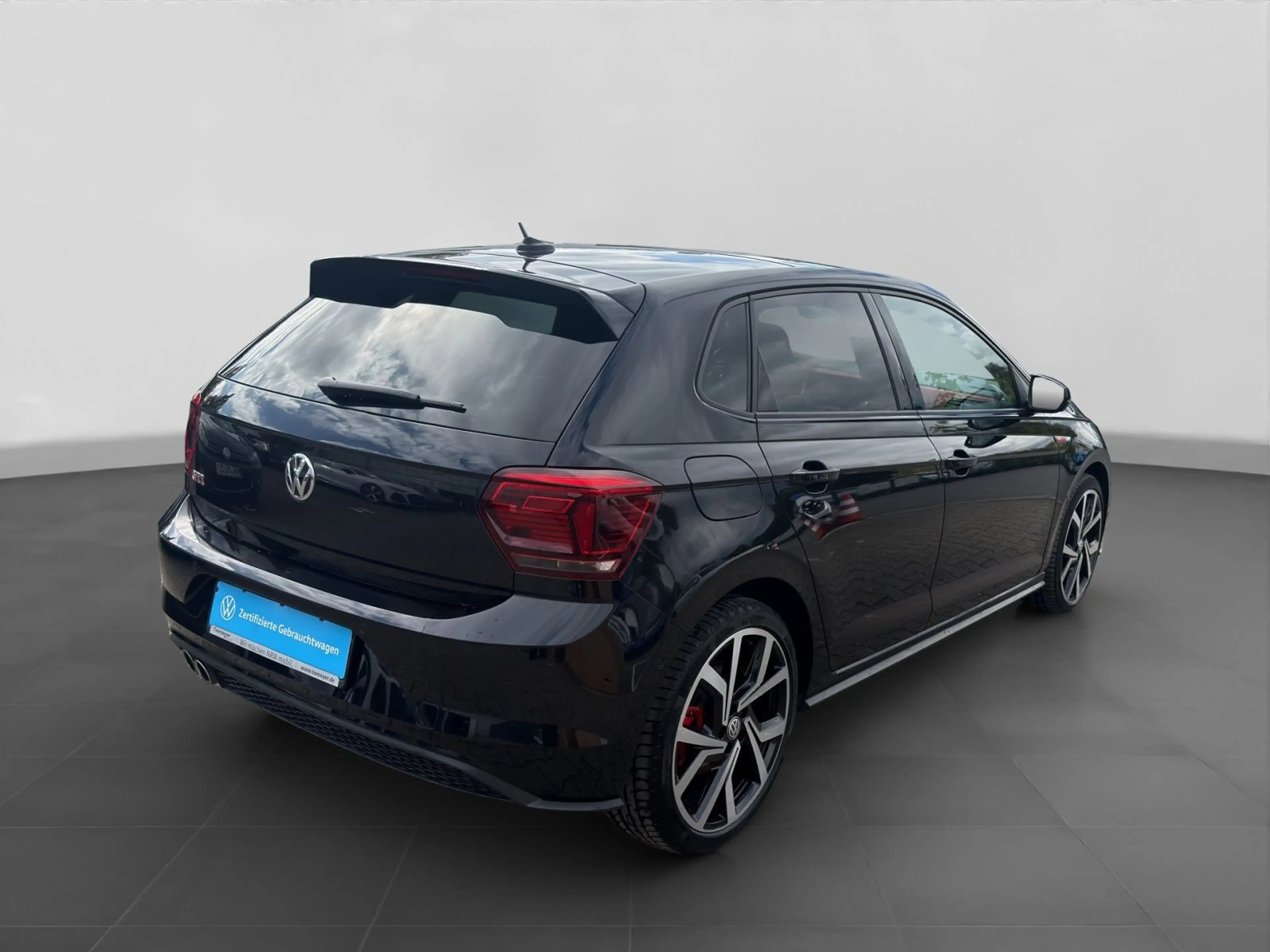 Volkswagen Polo GTI PANO LM18 KAMERA BEATS — photo 3