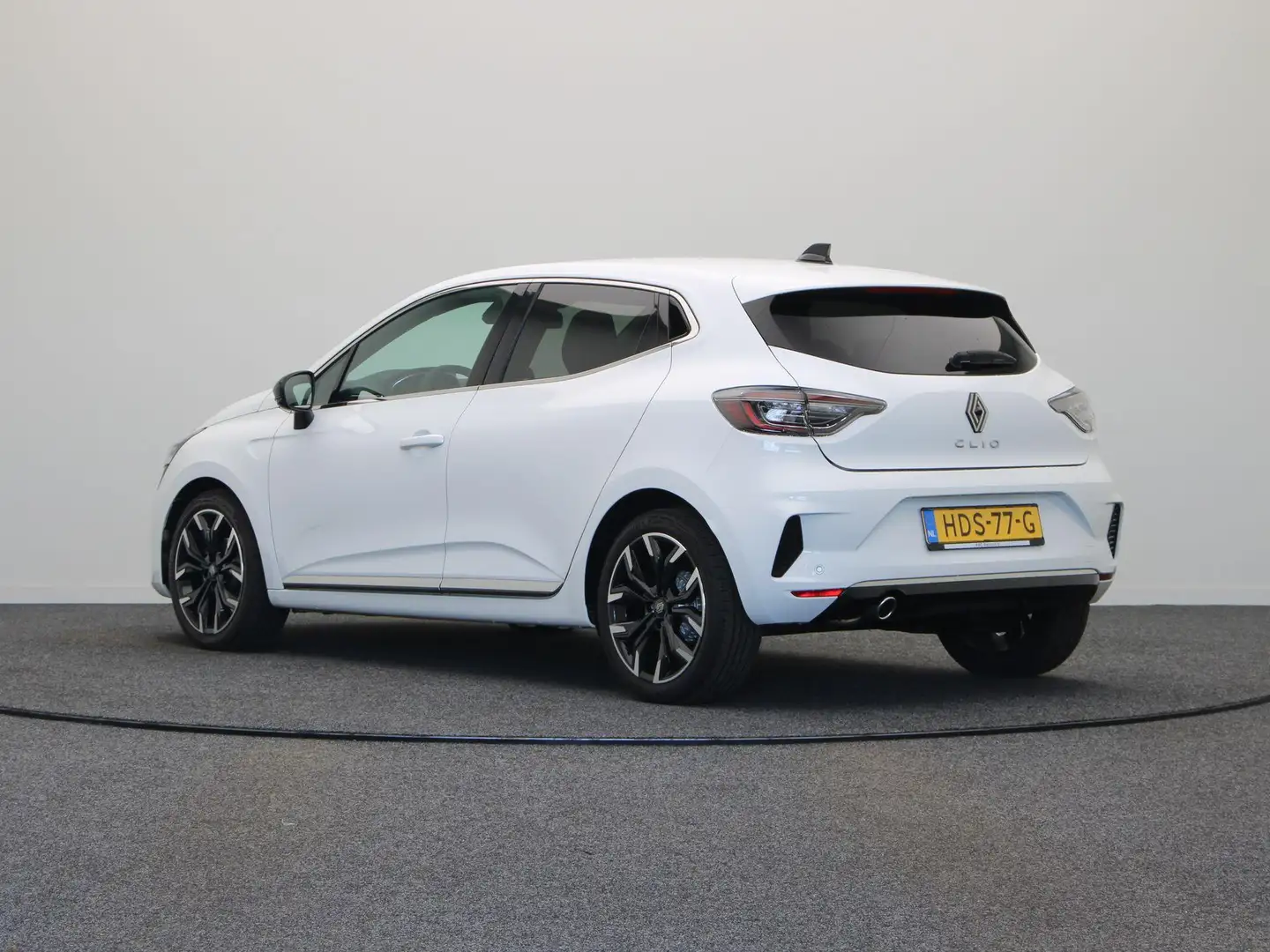 Renault Clio TCe 90pk Techno | Pack look | 17" LMV | Digitaal d Wit - 2