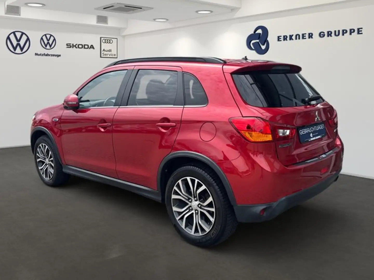 Mitsubishi ASX 2.2 DI-D 4W 4WD XENON+SITZHZ+KLIMA+TEMPO+++ Červená - 2