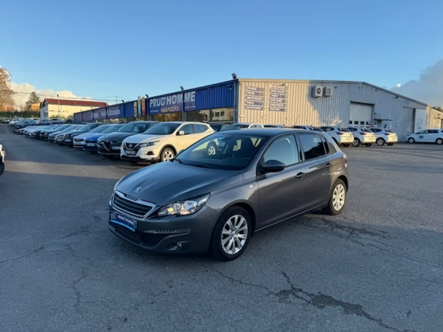 Peugeot 308 1.2 PURETECH 110CH STYLE GPS DISTRIBUTION + 4 PNEUS NEUFS Grau - 1