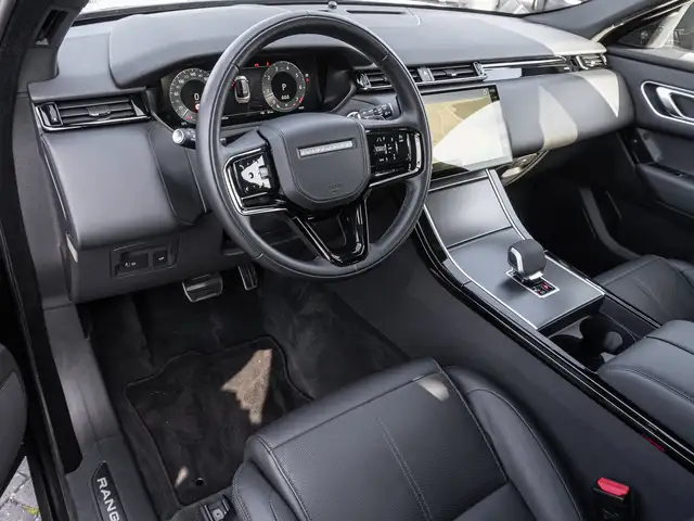 Land Rover Range Rover Velar view 10