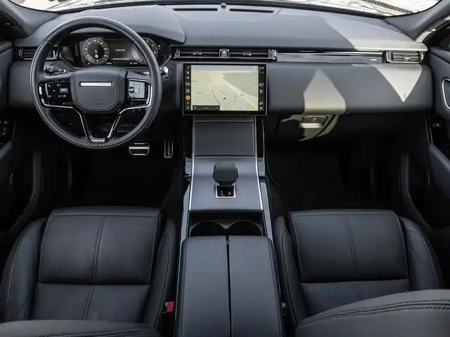 Land Rover Range Rover Velar view 11