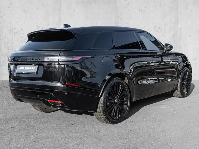 Land Rover Range Rover Velar view 4