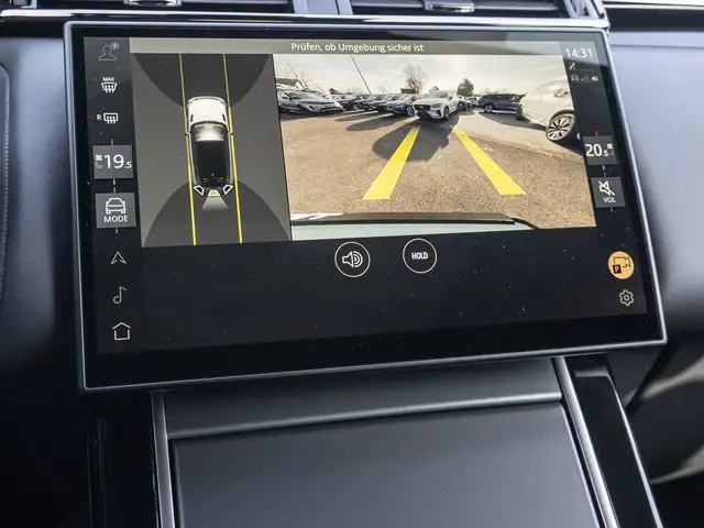 Land Rover Range Rover Velar view 14