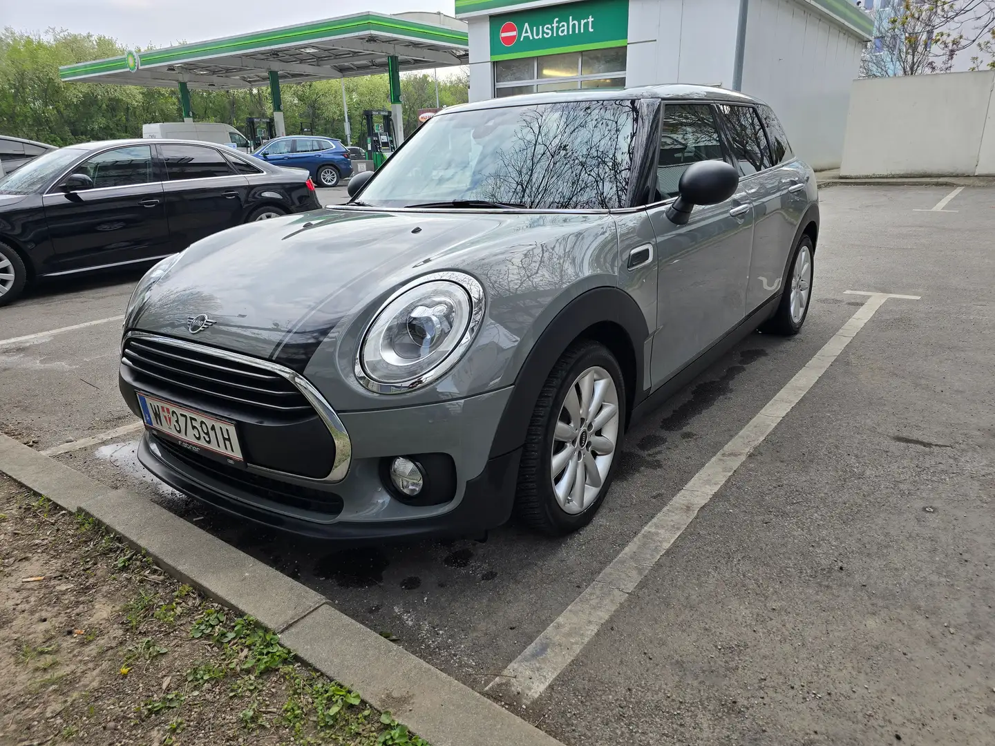 MINI Cooper Clubman MINI Cooper D Aut. COOPER Grau - 2