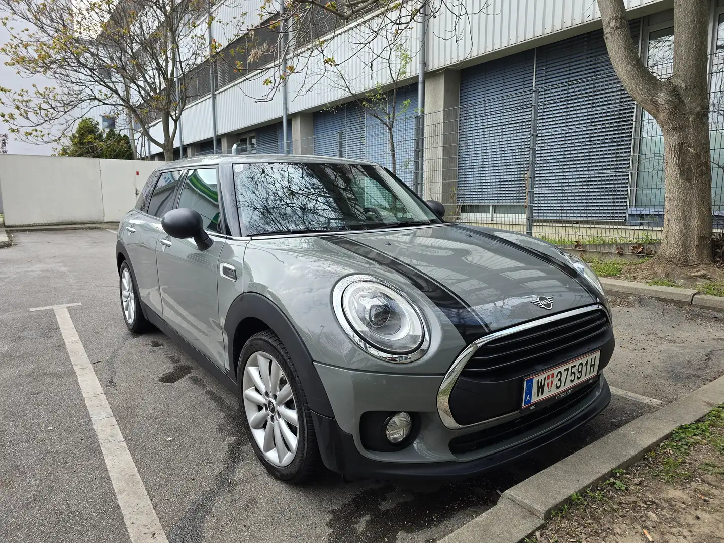 MINI Cooper Clubman MINI Cooper D Aut. COOPER Grau - 1