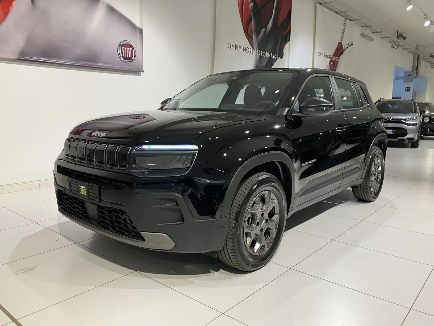 Jeep Avenger Avenger 1.2 Turbo 110 CV MHEV Longitude Negru - 1