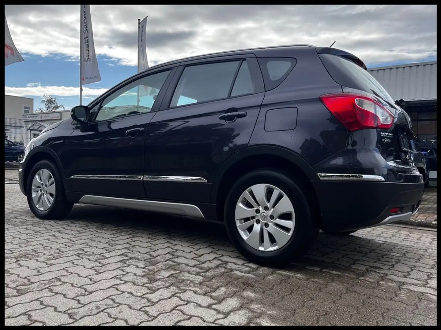 Suzuki SX4 S-CROSS 1.6 COMFORT 2WD Gris - 2