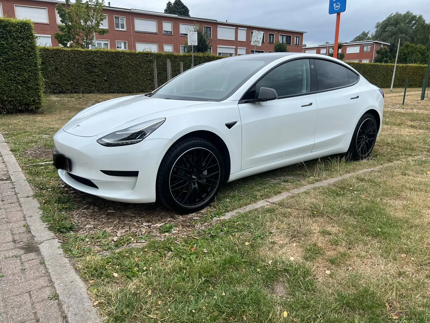 Tesla Model 3 Standard Range Plus Blanc - 2