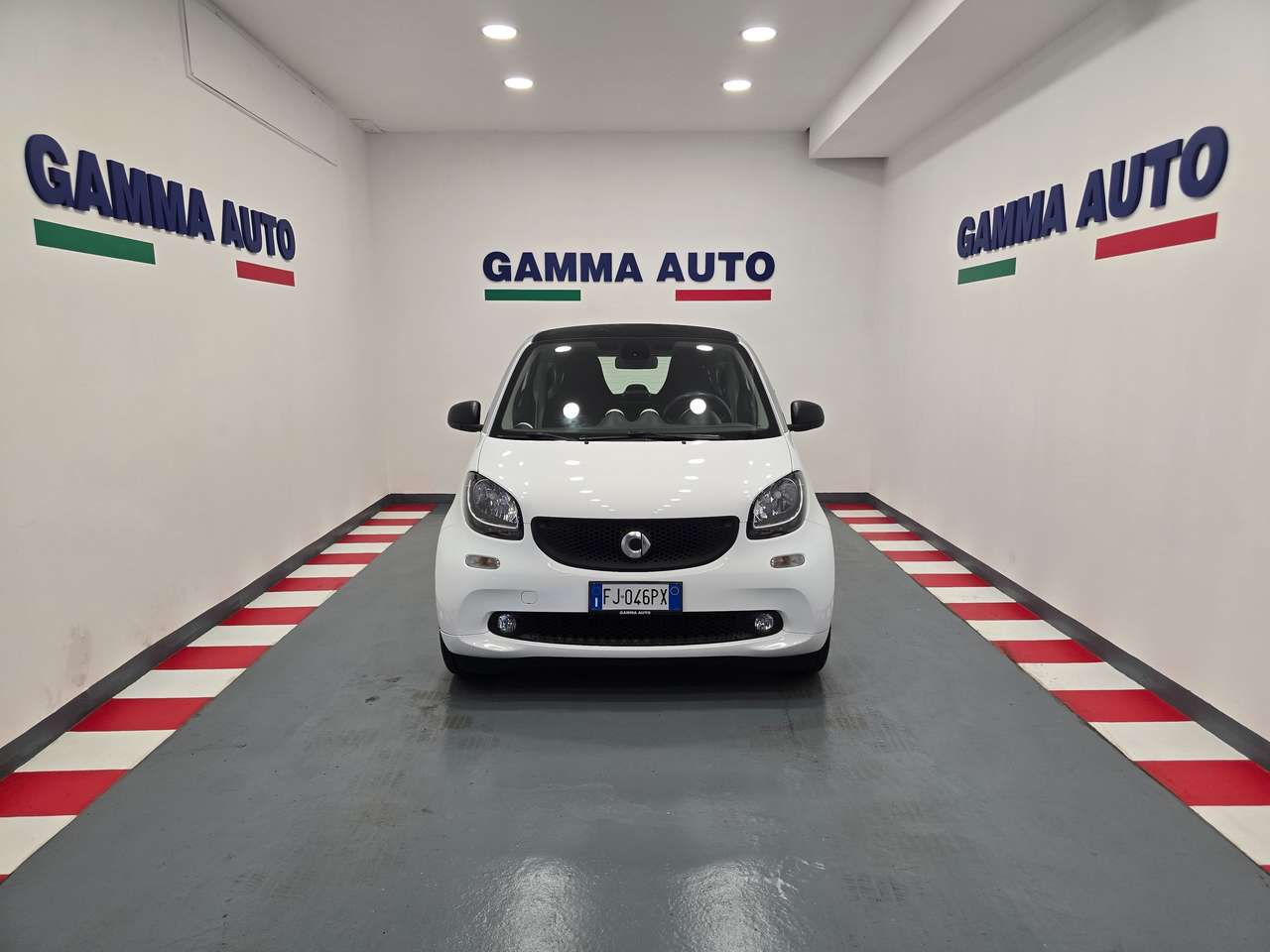 smart forTwo 1.0 71CV TWINAMIC BIANCA TRIDION ARGENTO TAGLIANDI