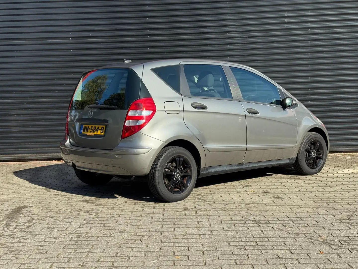 Mercedes-Benz A 150 A-klasse Classic | Airco | Comfort-pakket | Radio/ Grau - 2