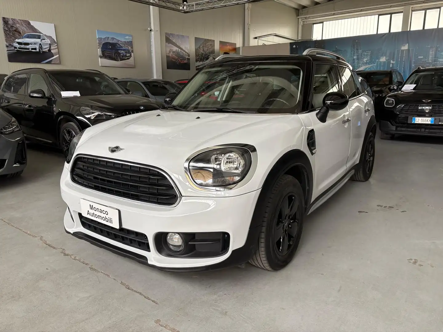 MINI Cooper D Countryman Mini Countryman F60 2.0 Business auto Weiß - 1