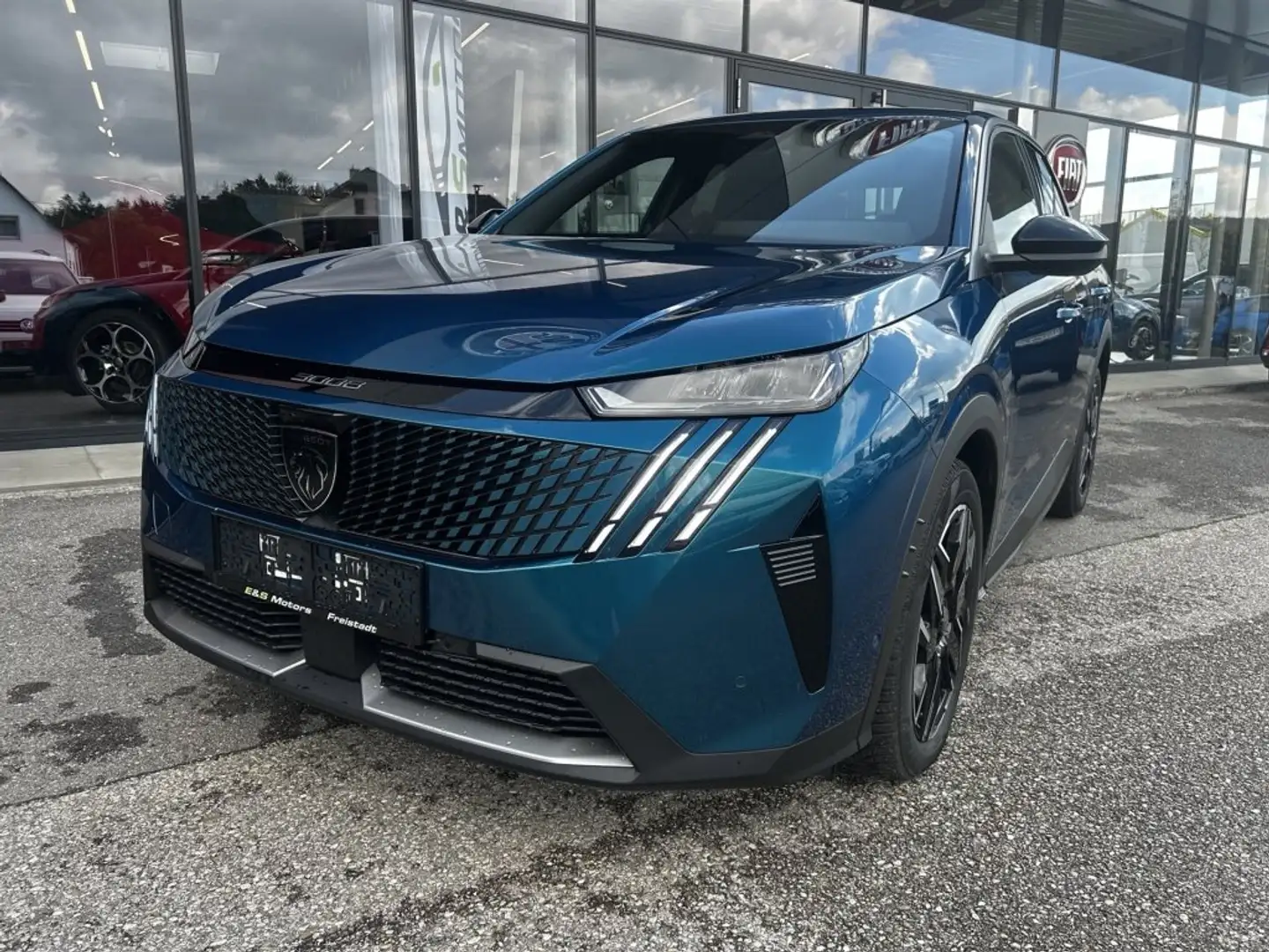 Peugeot 3008 ALLURE Hybrid 136 e-DCS6 Blau - 1
