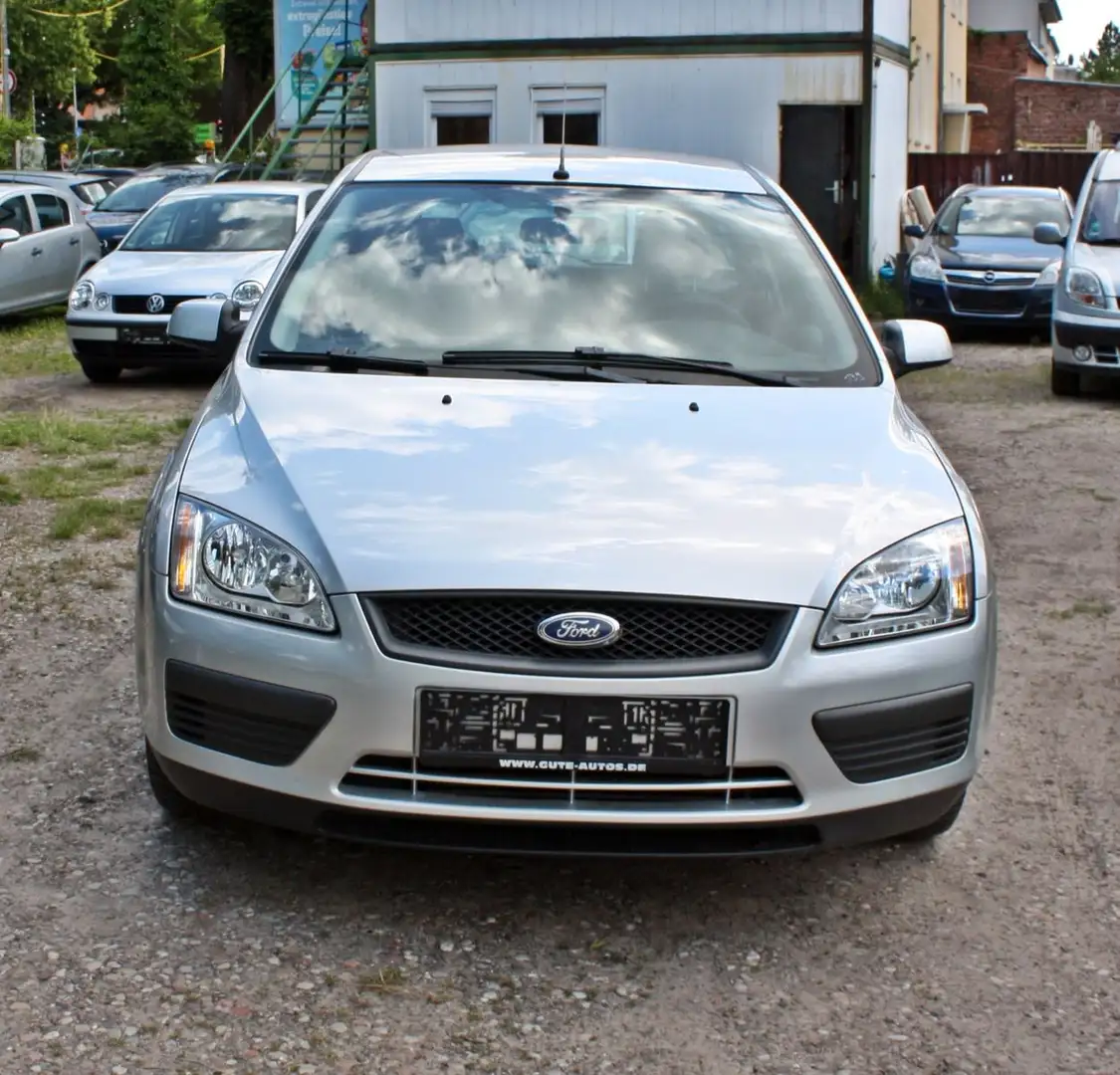 Ford Focus Turnier Fun X/TÜV/AU 06/2027 Gümüş rengi - 2