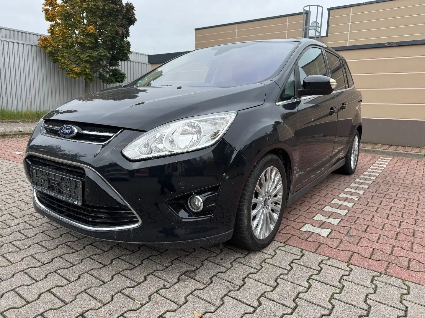Ford Grand C-Max Grand C-MAX Titanium Schwarz - 1