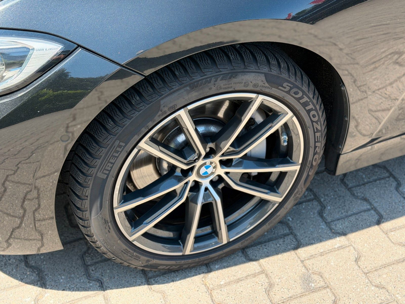 BMW 330 i 3 Touring xDrive Sport Line Garantie *Pano — photo 10