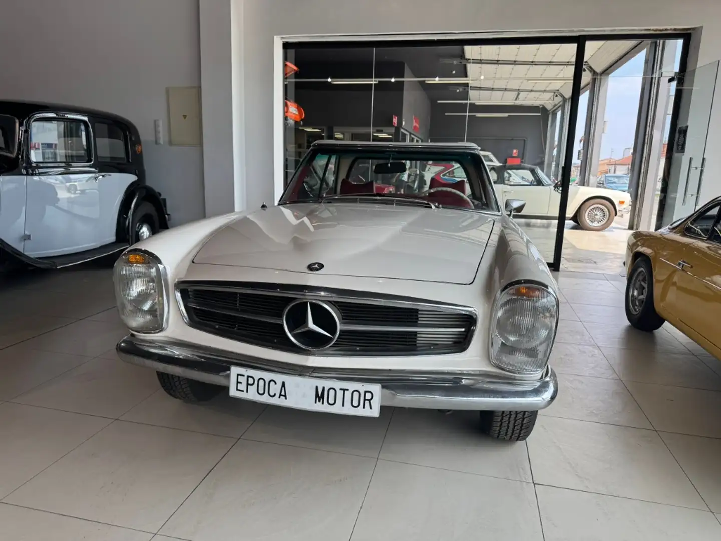 Mercedes-Benz SL 280 (113) Blanco - 2
