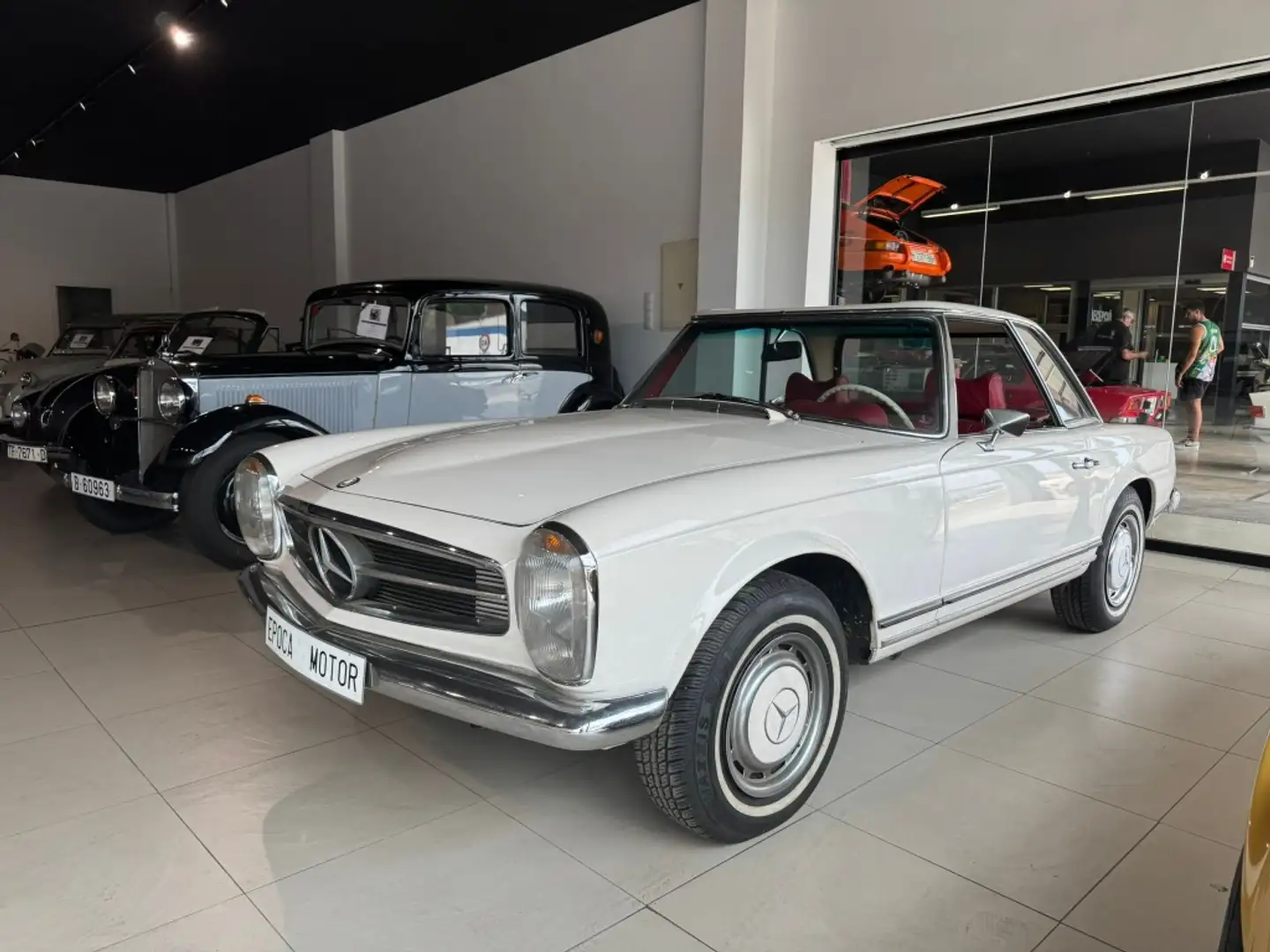 Mercedes-Benz SL 280 (113) Blanco - 1