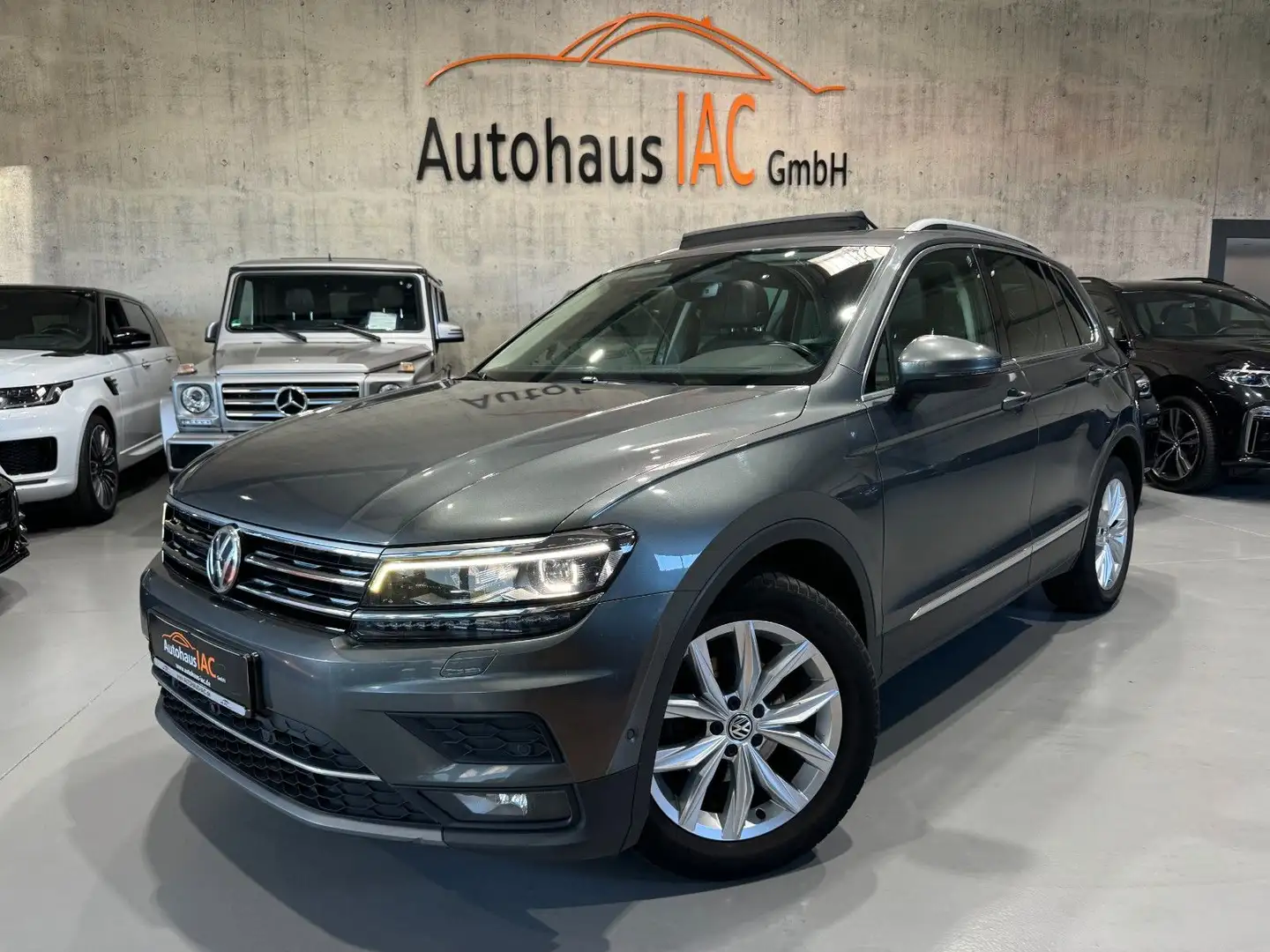 Volkswagen Tiguan Highline/PANO/LED/SPURH/MEMORY/NAVI/360* Gris - 1