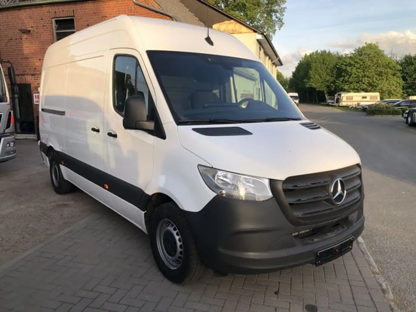 Mercedes-Benz Sprinter III Kasten 311CDI RWD L2H2 Pharma GDP 0 Weiß - 1
