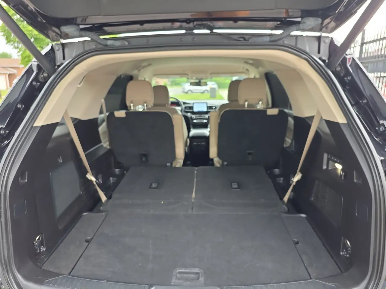 Ford Explorer photo Ford Explorer