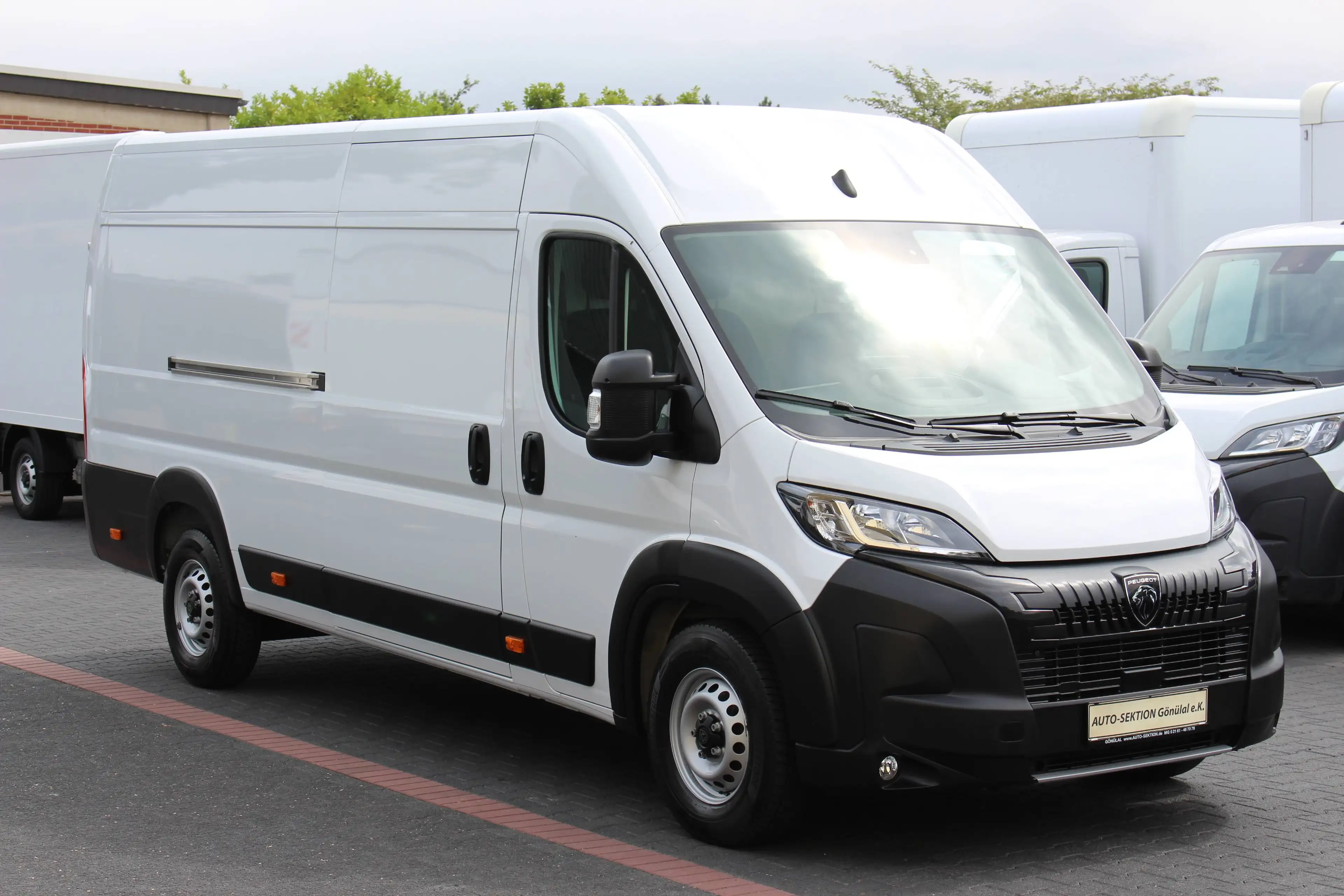 Peugeot Boxer 35 L4H2 140 *Klima*Kamera*Tempo*Navi*Holz