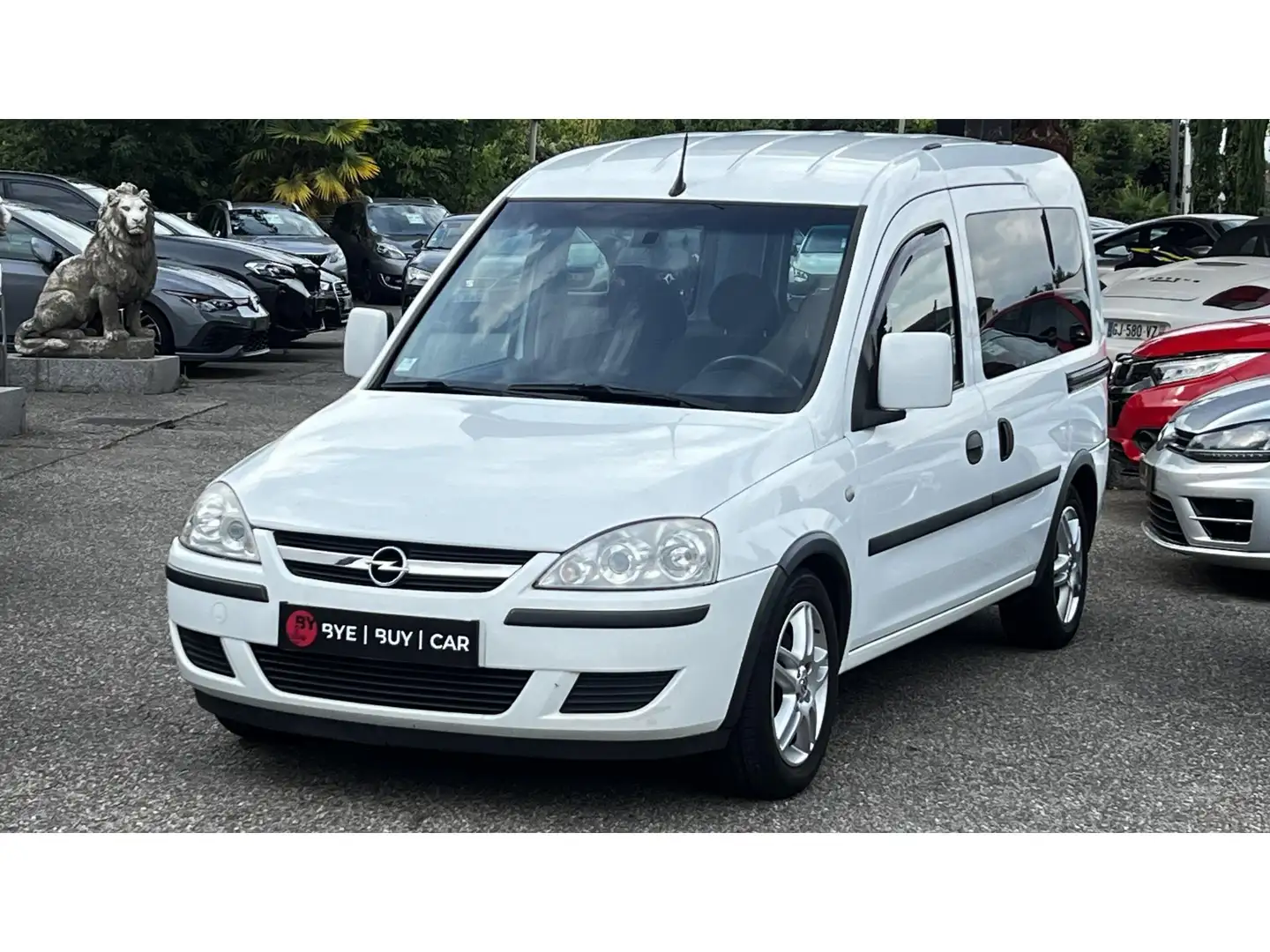 Opel Combo 1.3 CDTI 75 EDITION - ENTRETIEN COMPLET Білий - 1