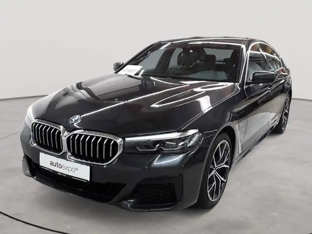 BMW 5 Series view 2