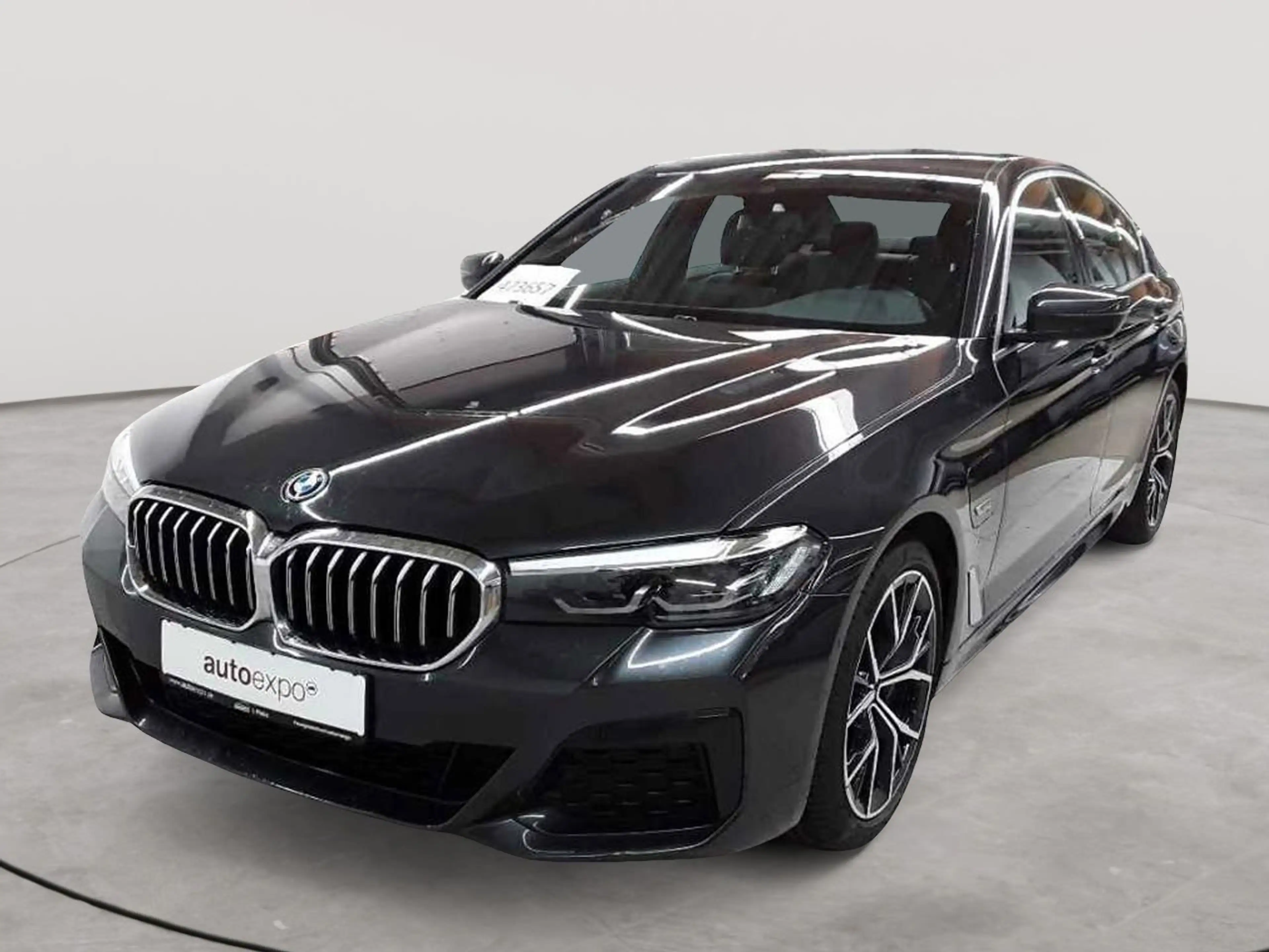 BMW 545 545e xDrive Aut. M Sport Leder — photo 2