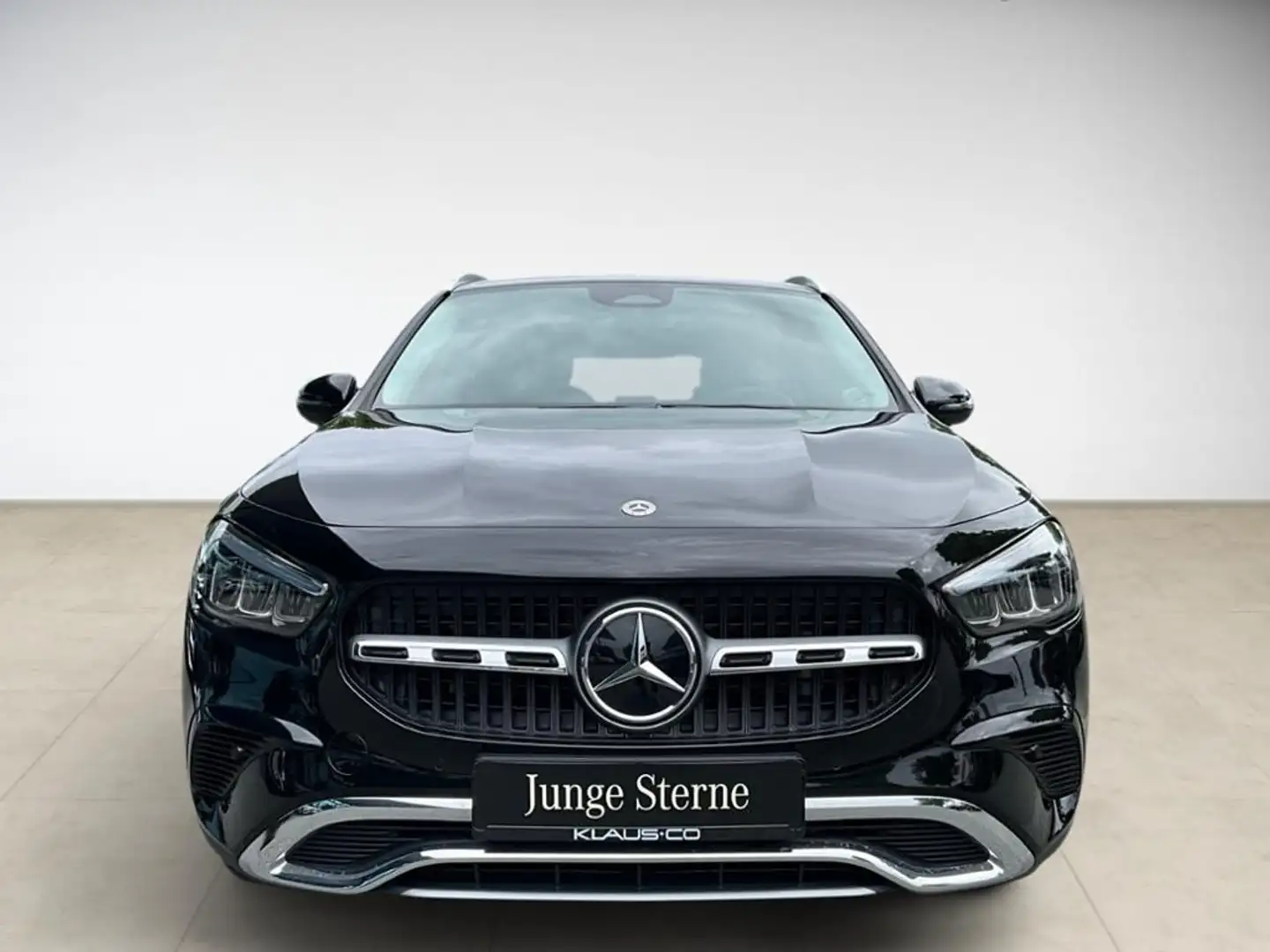 Mercedes-Benz GLA 200 d Progressive SpurW PDC SHZ LED elSitz Schwarz - 2