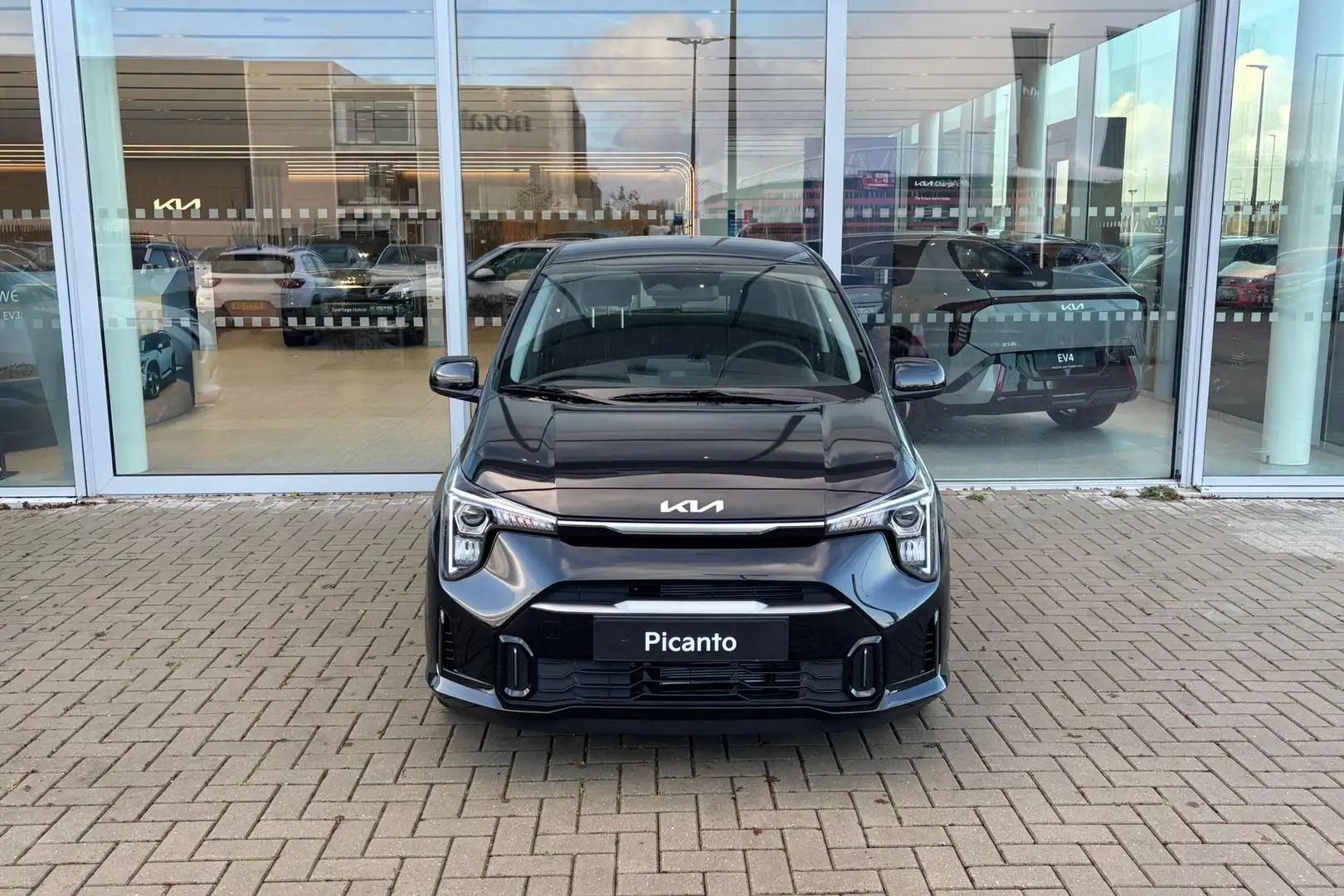 Kia Picanto 1.0 DynamicLine | incl Particuliere inruilpremie | Zwart - 2