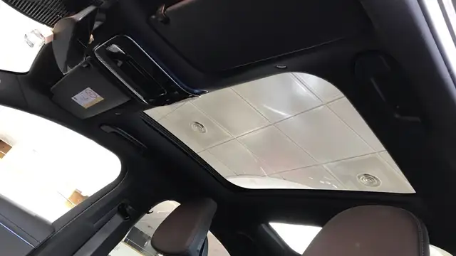 Mercedes-Benz E-Class view 12