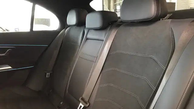 Mercedes-Benz E-Class view 11