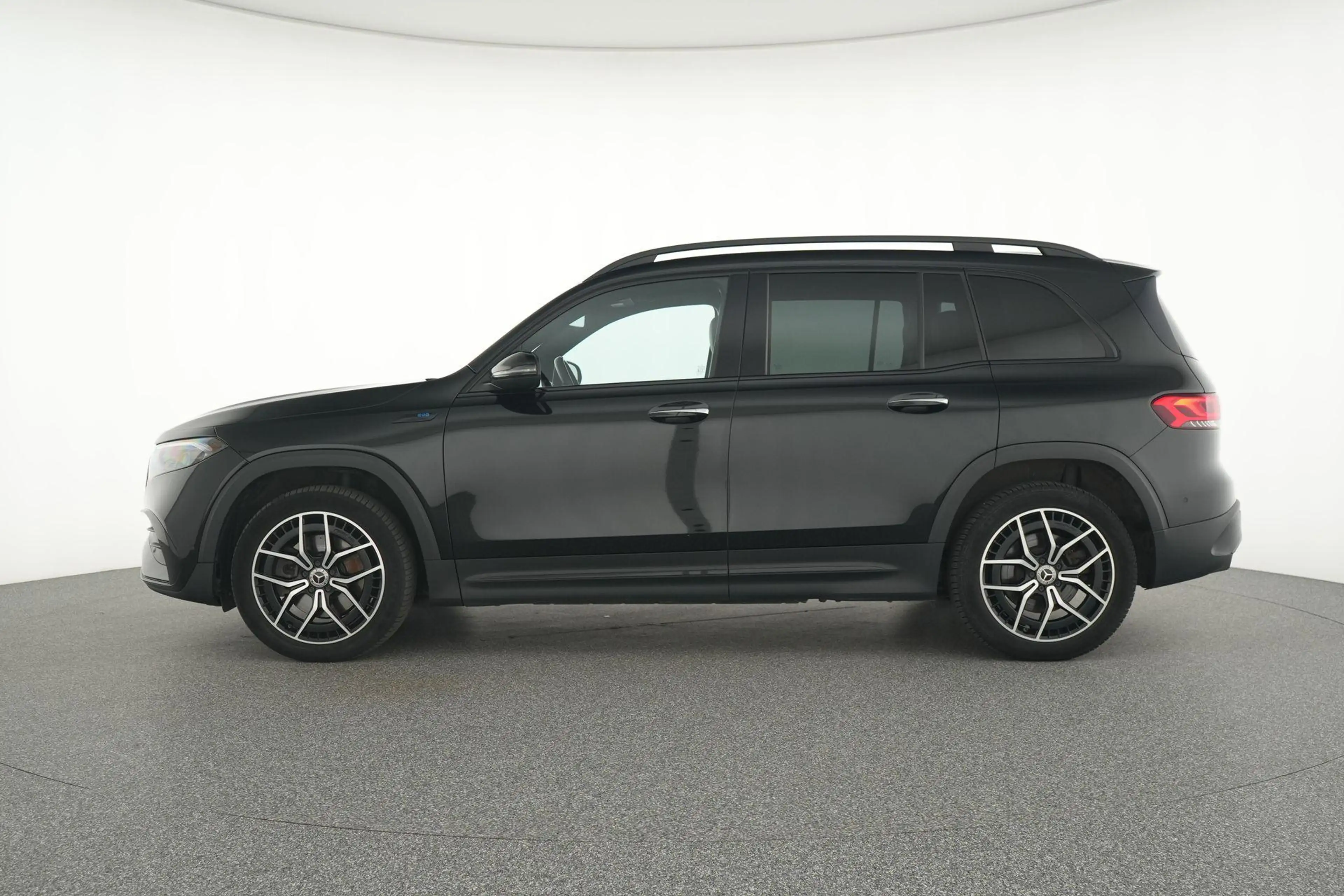Mercedes-Benz EQB 250 250+ AMG Line 71 kWh — photo 8