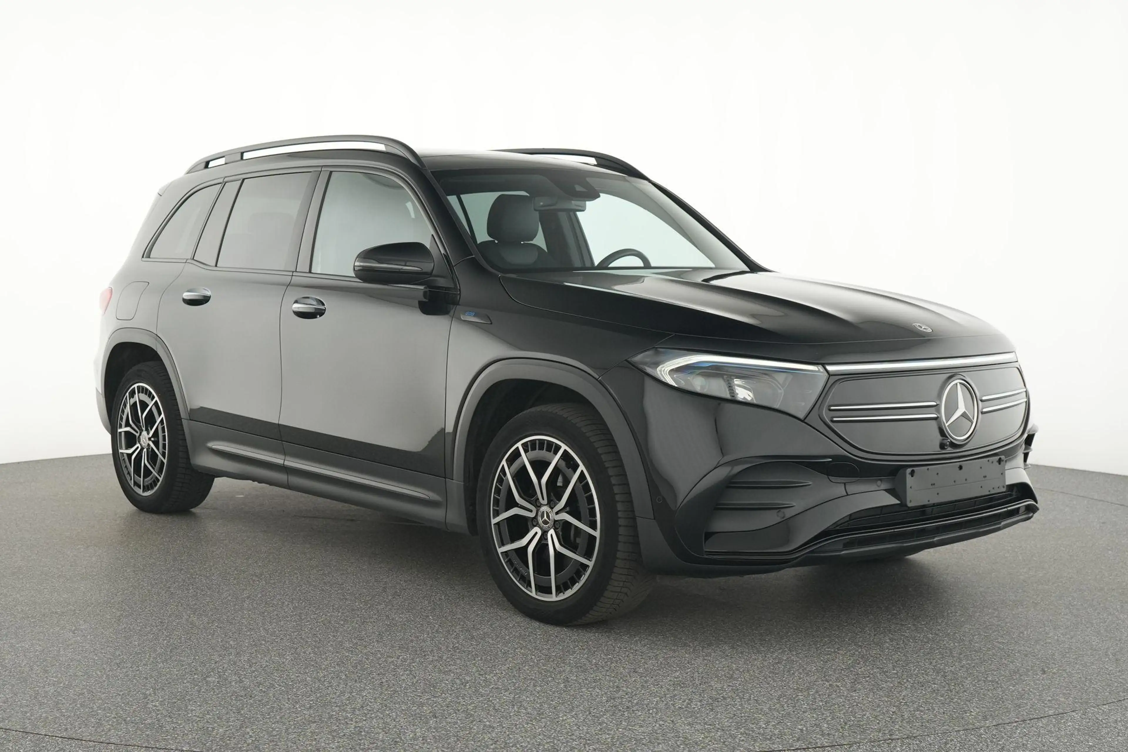 Mercedes-Benz EQB 250 250+ AMG Line 71 kWh — photo 2