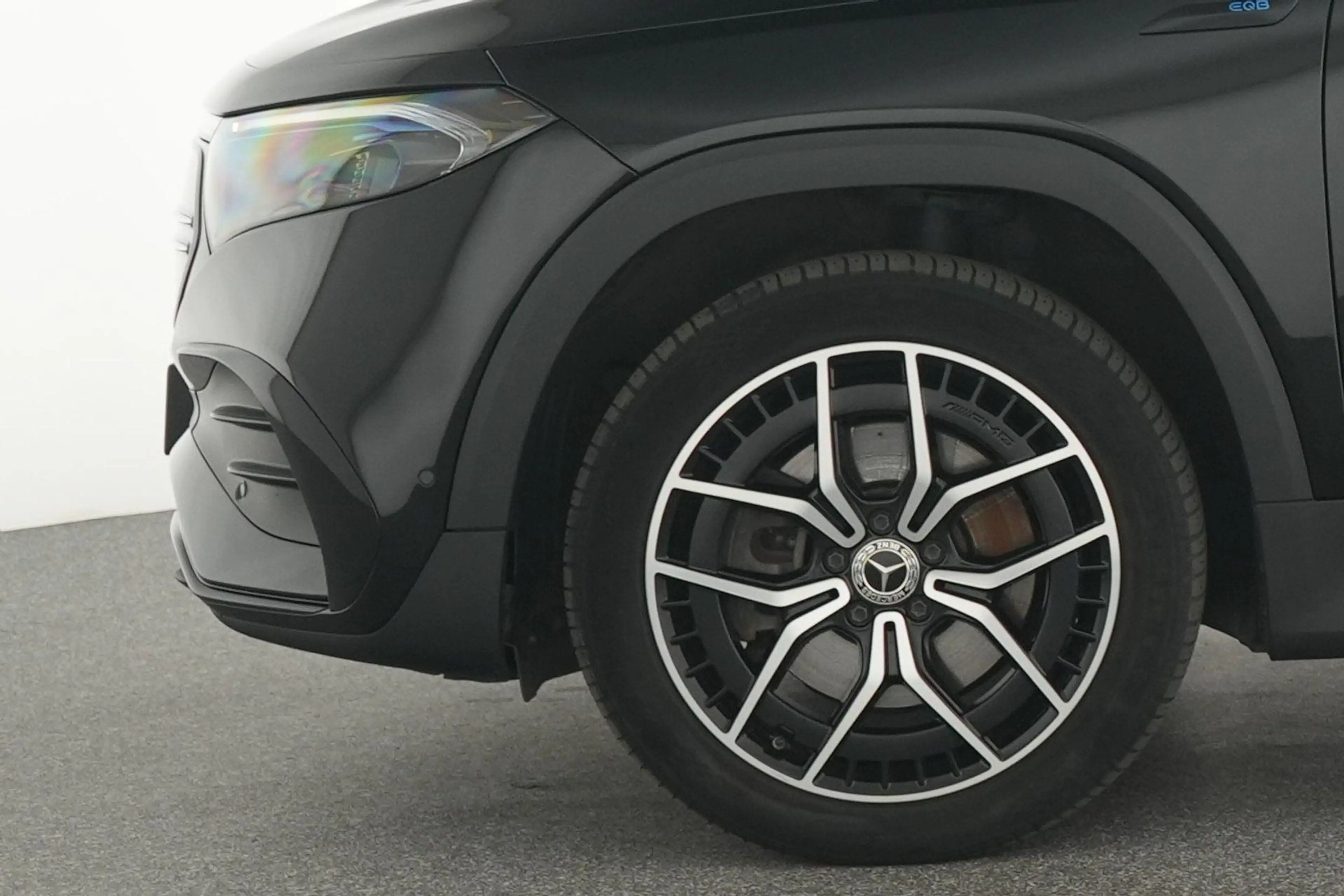 Mercedes-Benz EQB 250 250+ AMG Line 71 kWh — photo 5