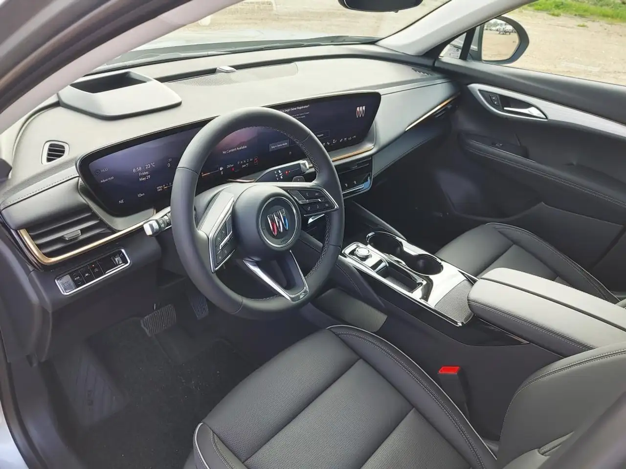 Buick Envision photo Buick Envision