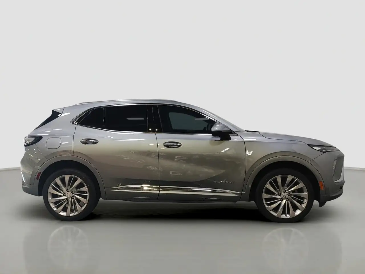 Buick Envision photo Buick Envision