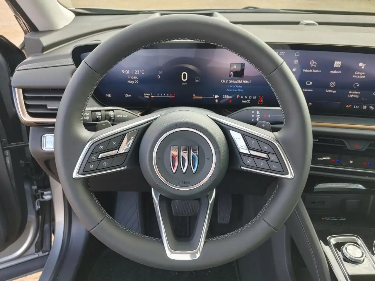 Buick Envision photo Buick Envision